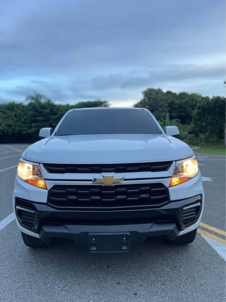 jeepetas y camionetas - 🚀 ¡Potencia y estilo! Chevrolet Colorado 2022, V6 1