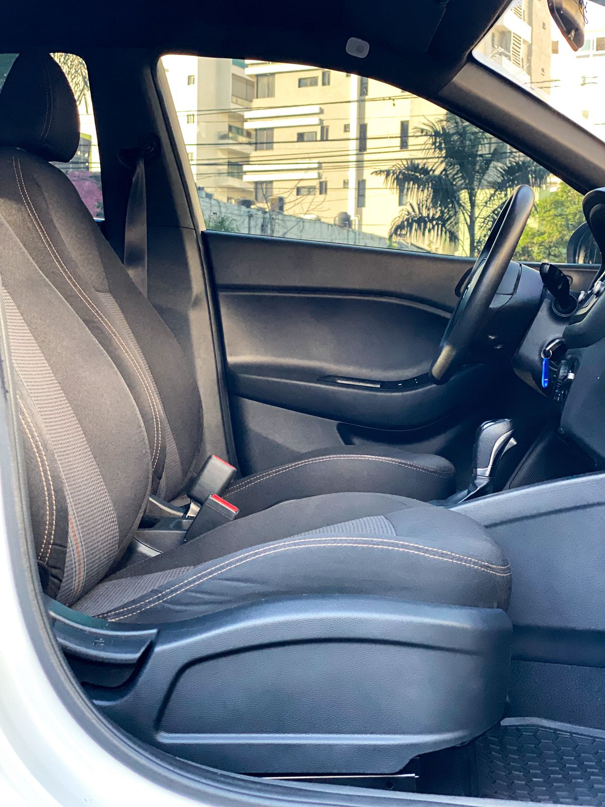 carros - Hyundai i20 Active 2020 FINANCIAMIENTO DISPONIBLE 4
