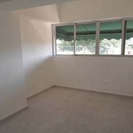 apartamentos - gazcue vendo apartamento dos habitaciones oportuni 3