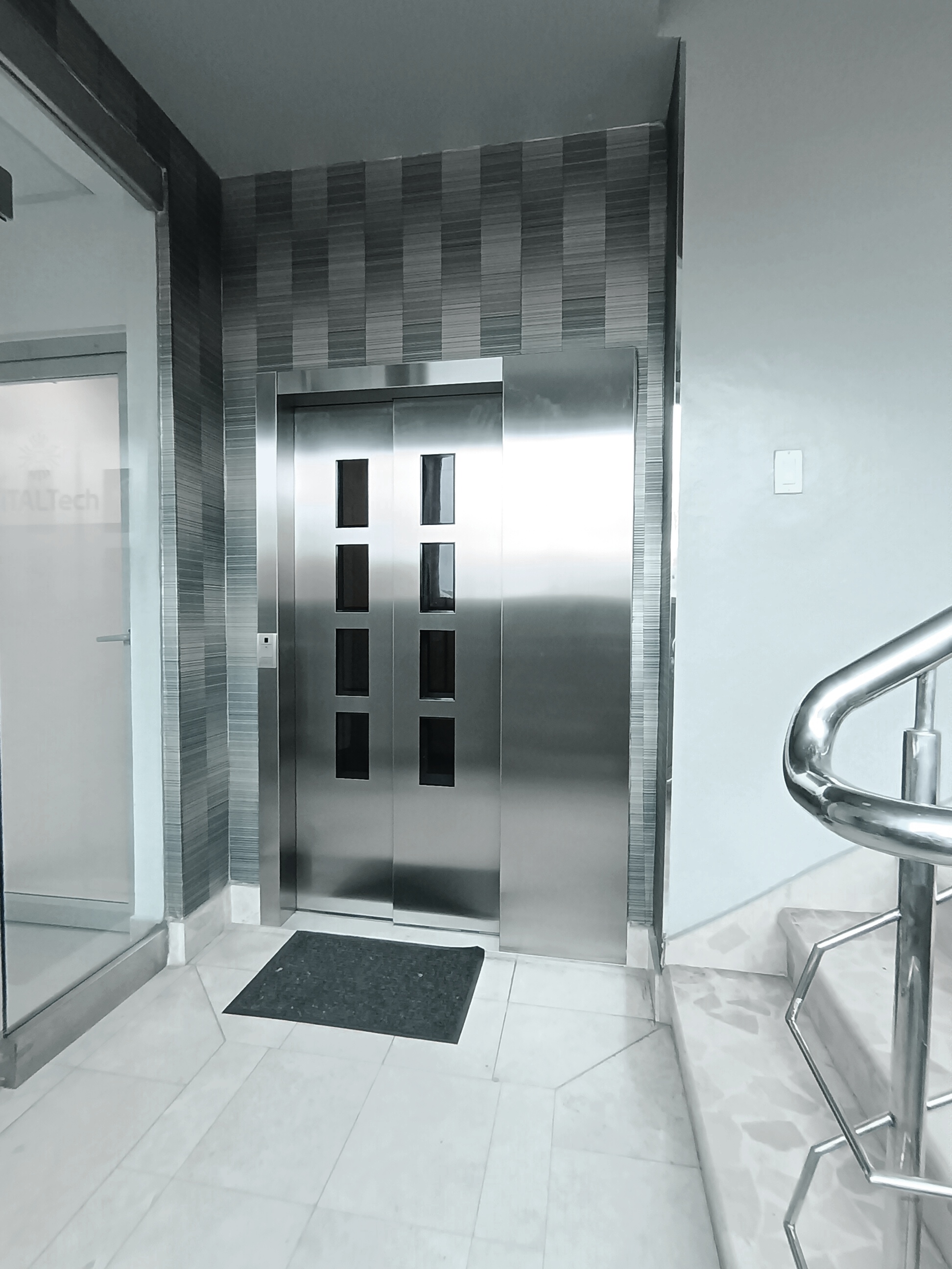 oficinas y locales comerciales - ALQUILO LOCAL PARA OFICINAS EN LOS PRADOS  2