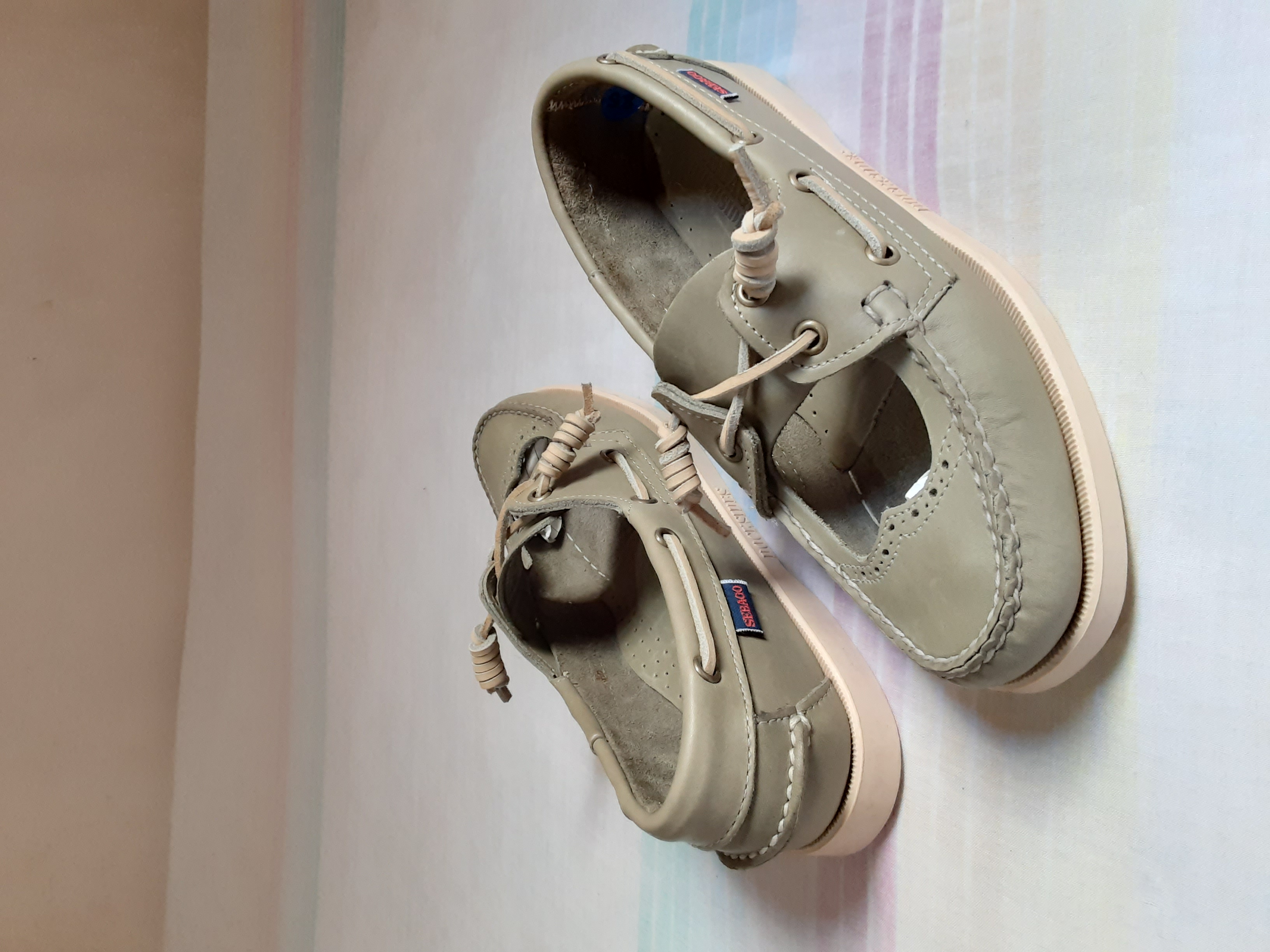 zapatos para mujer - Zapato informal de mujer.   Size: 8.5 M 0