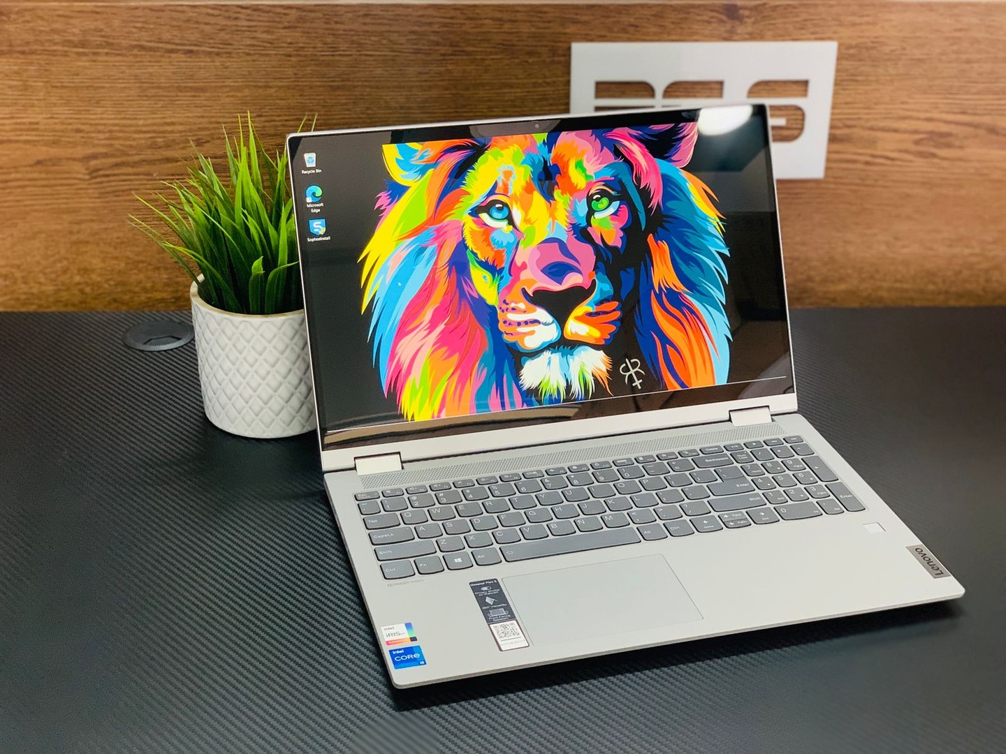 computadoras y laptops - Laptop Lenovo 12va Gen i3 i5 i7 Touch Para dibujo.  0