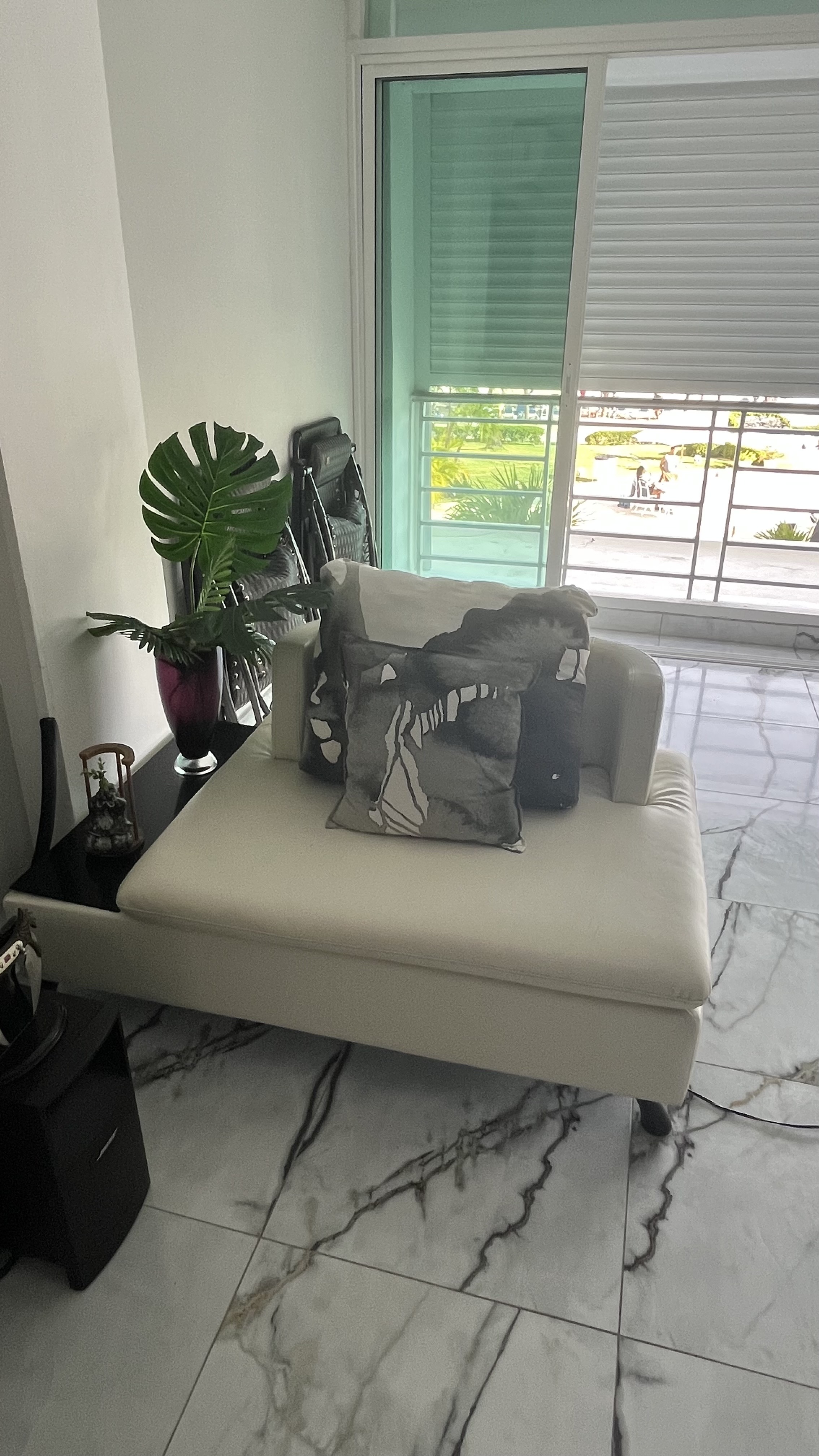 muebles y colchones - Mueble Seccional de oportunidad por motivo de viaje RD$55,000 1