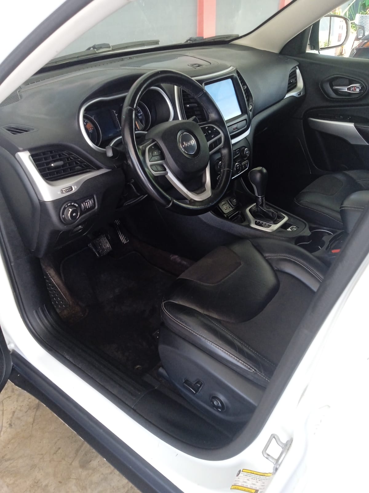 jeepetas y camionetas - Jeep cherokee latitudes plus 3