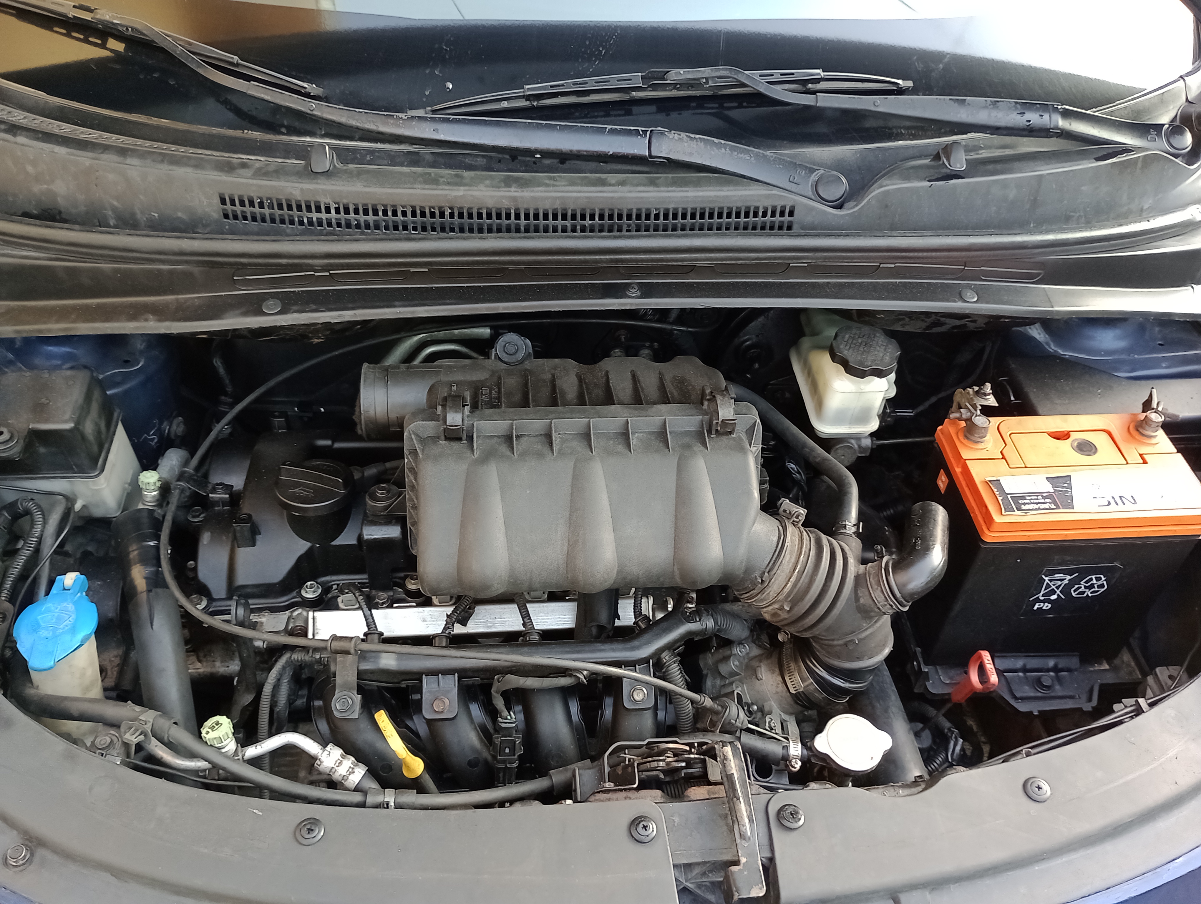 carros - Hyundai i10 2012 9