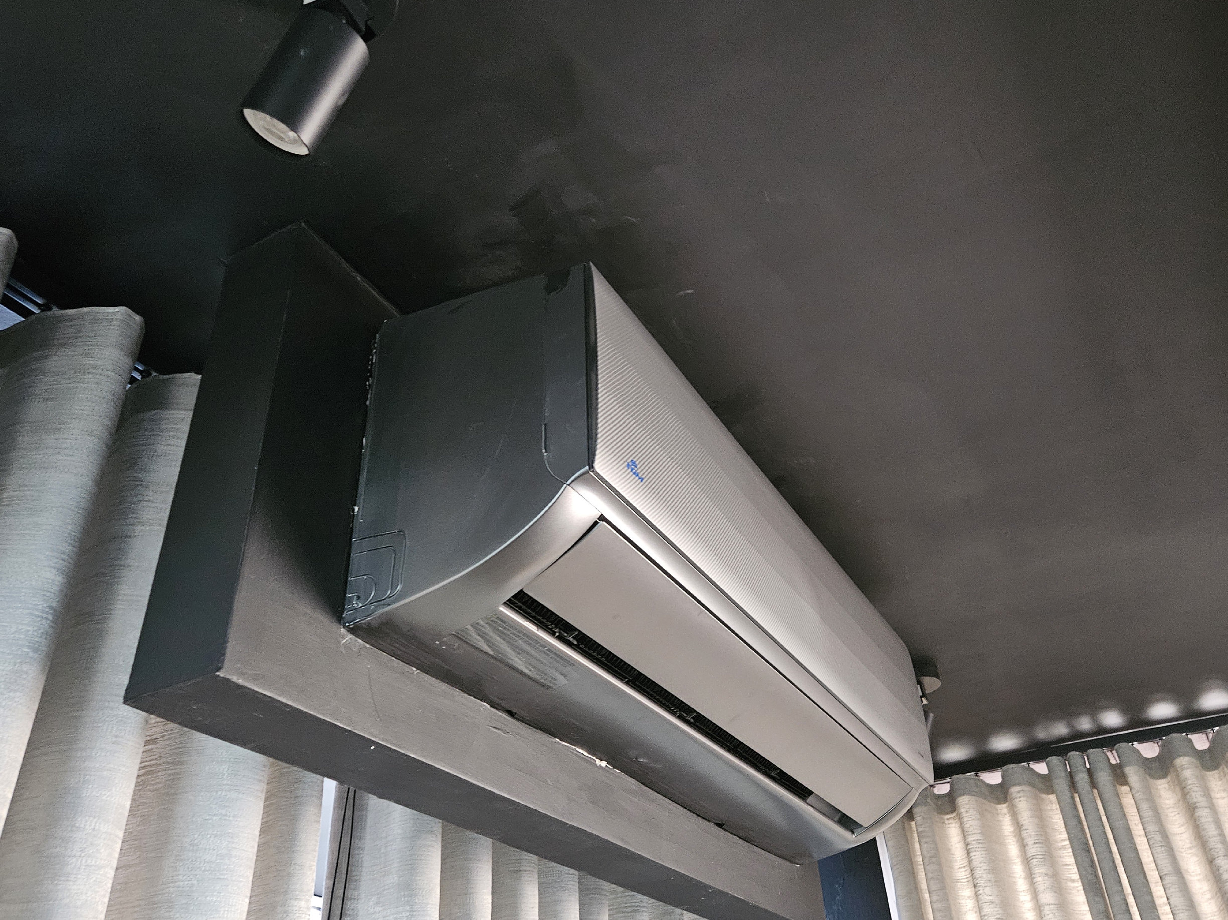 aires acondicionados y abanicos - Aire Acondicionado Split TGM PGT 24,000 BTU On/Off (220V) 1