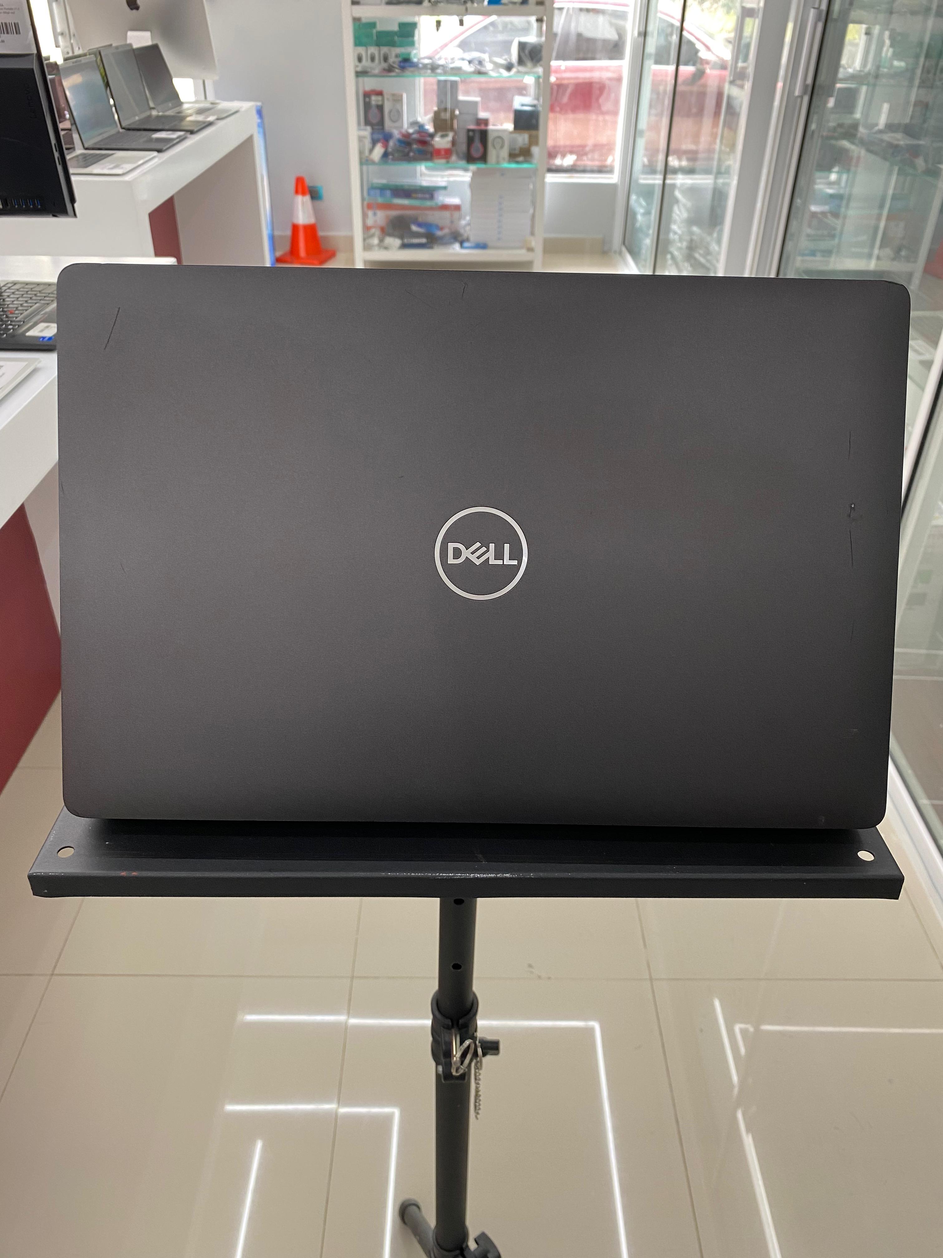 computadoras y laptops - Laptop Dell Latitude E5500 core i7 8vaGen 15.6 pul 2
