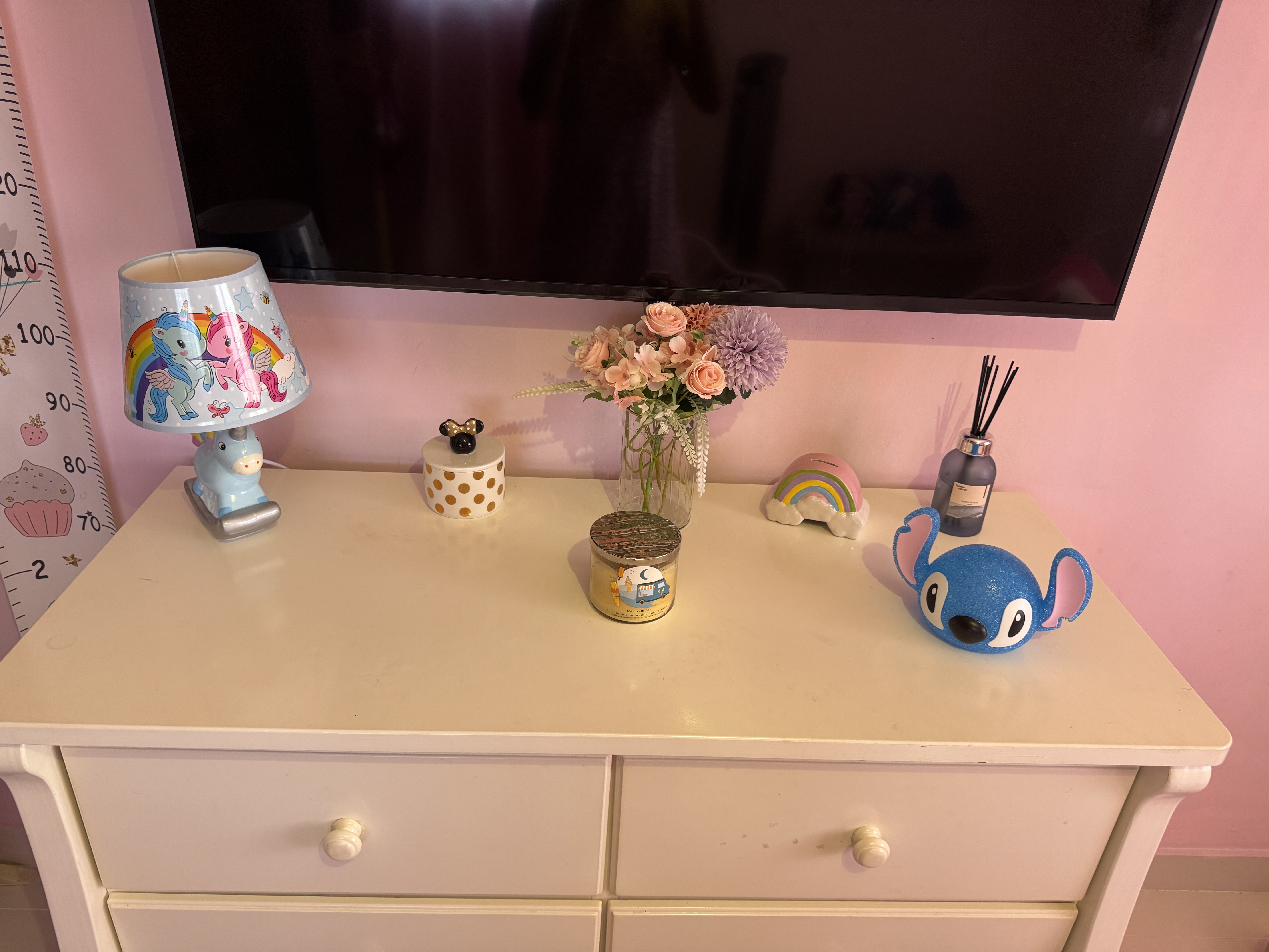 muebles - Cama y gavetero de niña  3