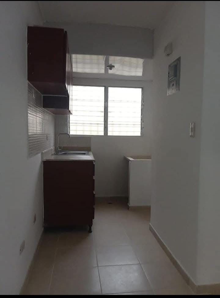 apartamentos - Se vende departamento 2do nivel Carmen Renata 3 2