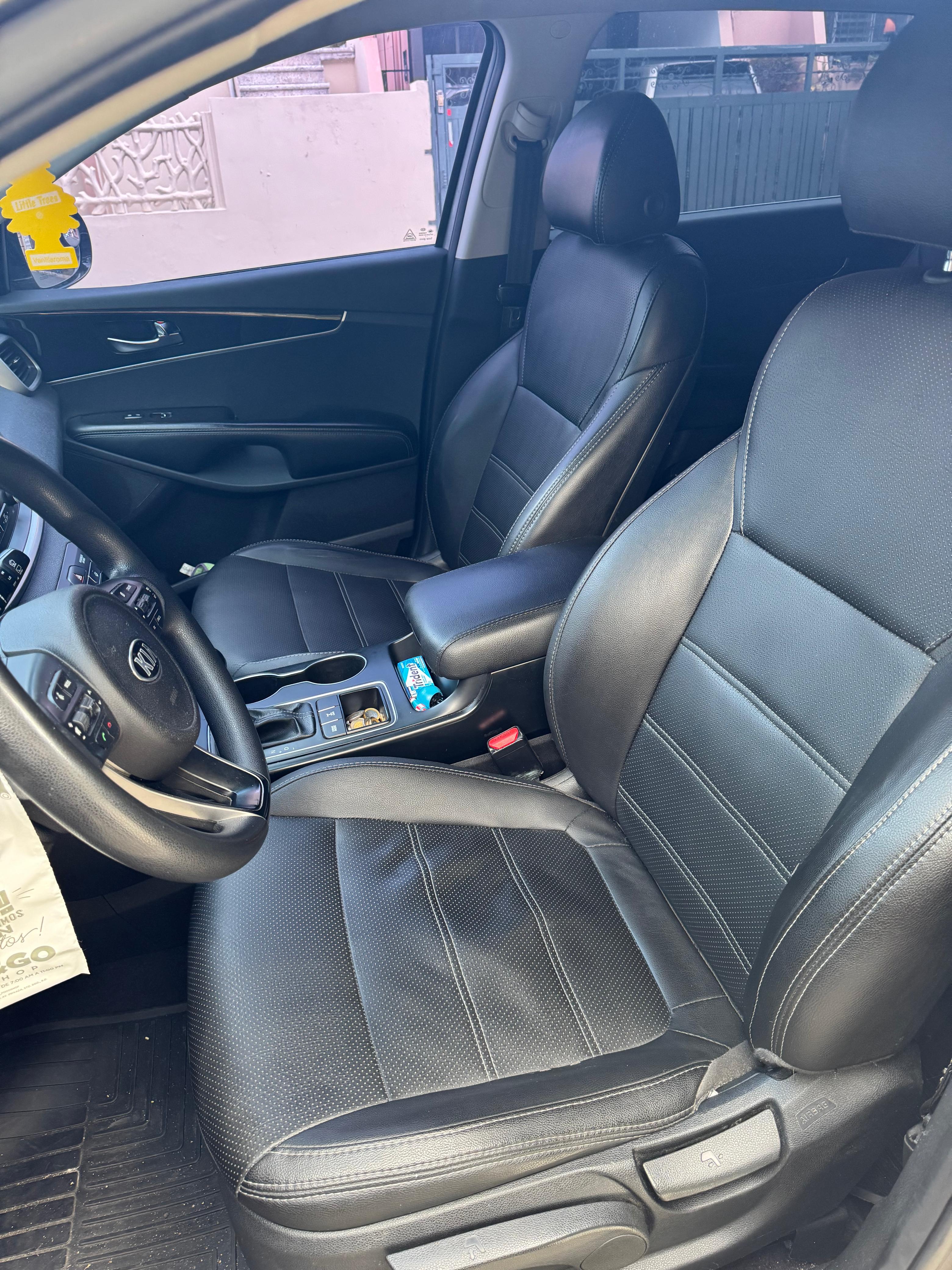 jeepetas y camionetas - Kia Sorento LX V6 AWD 2018 3