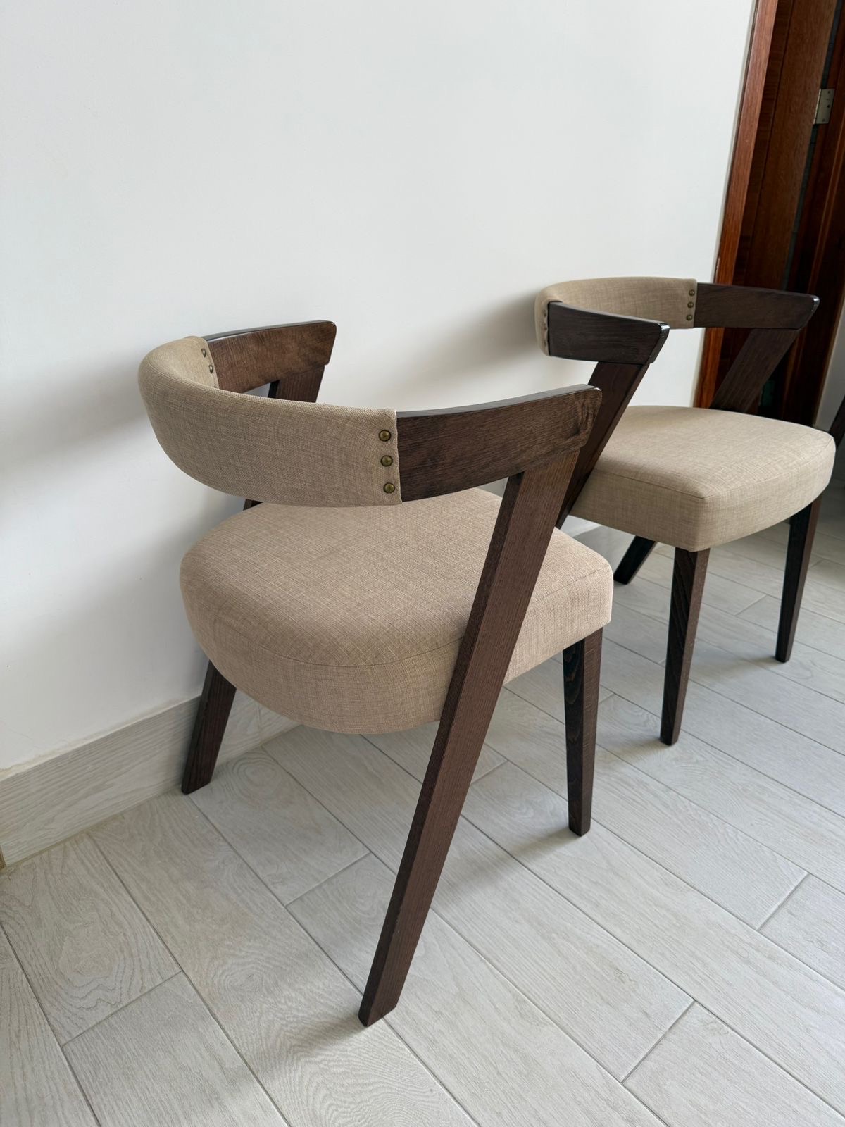 muebles y colchones - Sillas de Comedor Ilumel como nuevas 4