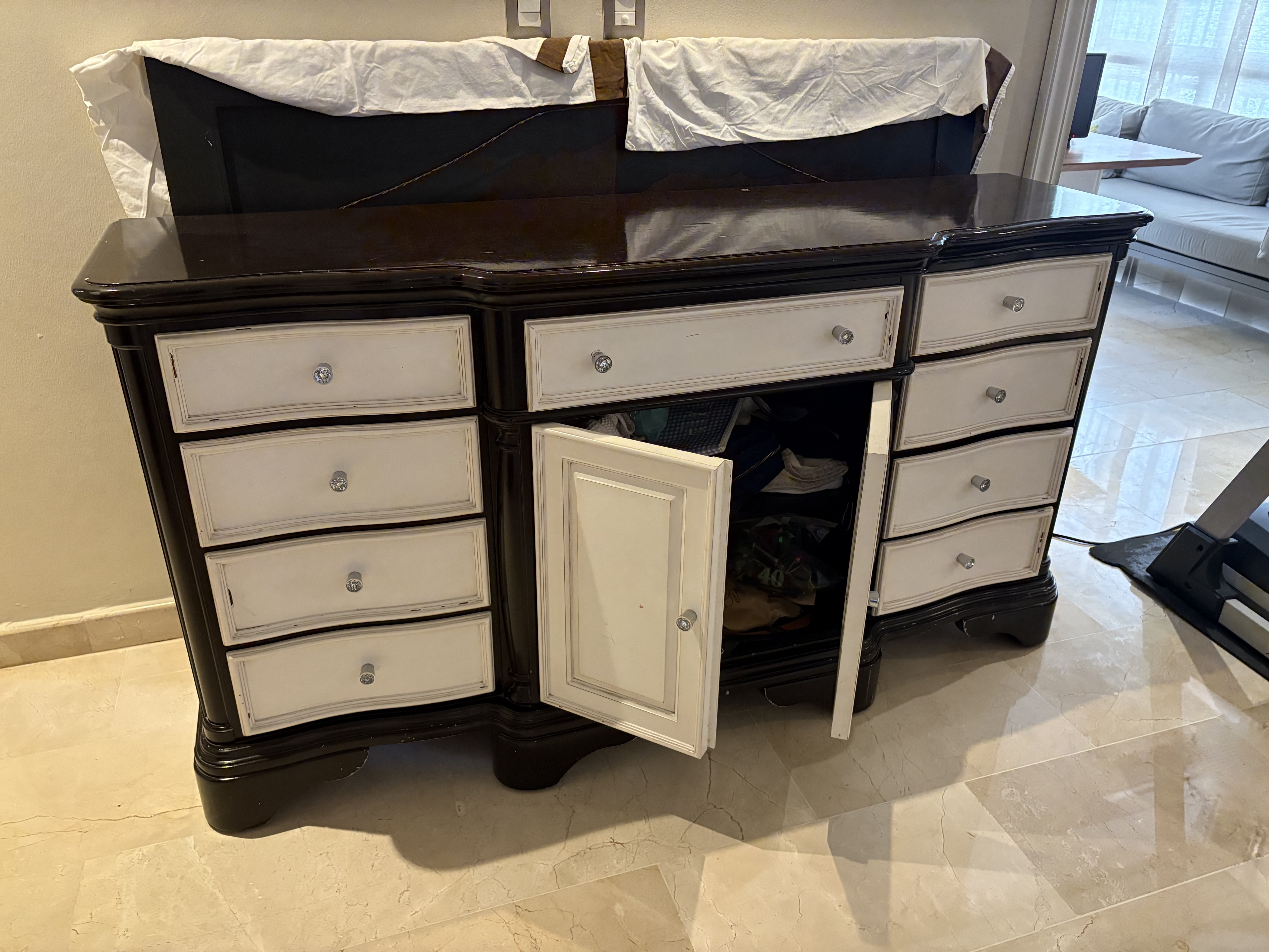 muebles y colchones - Mueble Gavetero - Practico y de muy buena calidad!