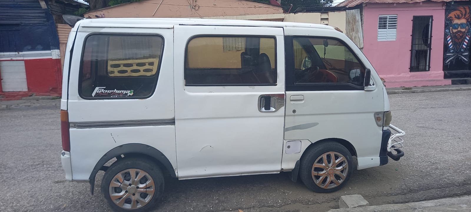 otros vehiculos - Furgoneta Daihatsu, modelo Hijet, año '98. 2