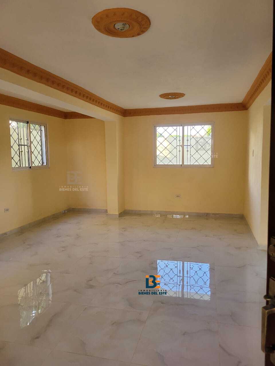 casas - SE Renta Casa Ubicado en El Residencial Naime, SPM 8