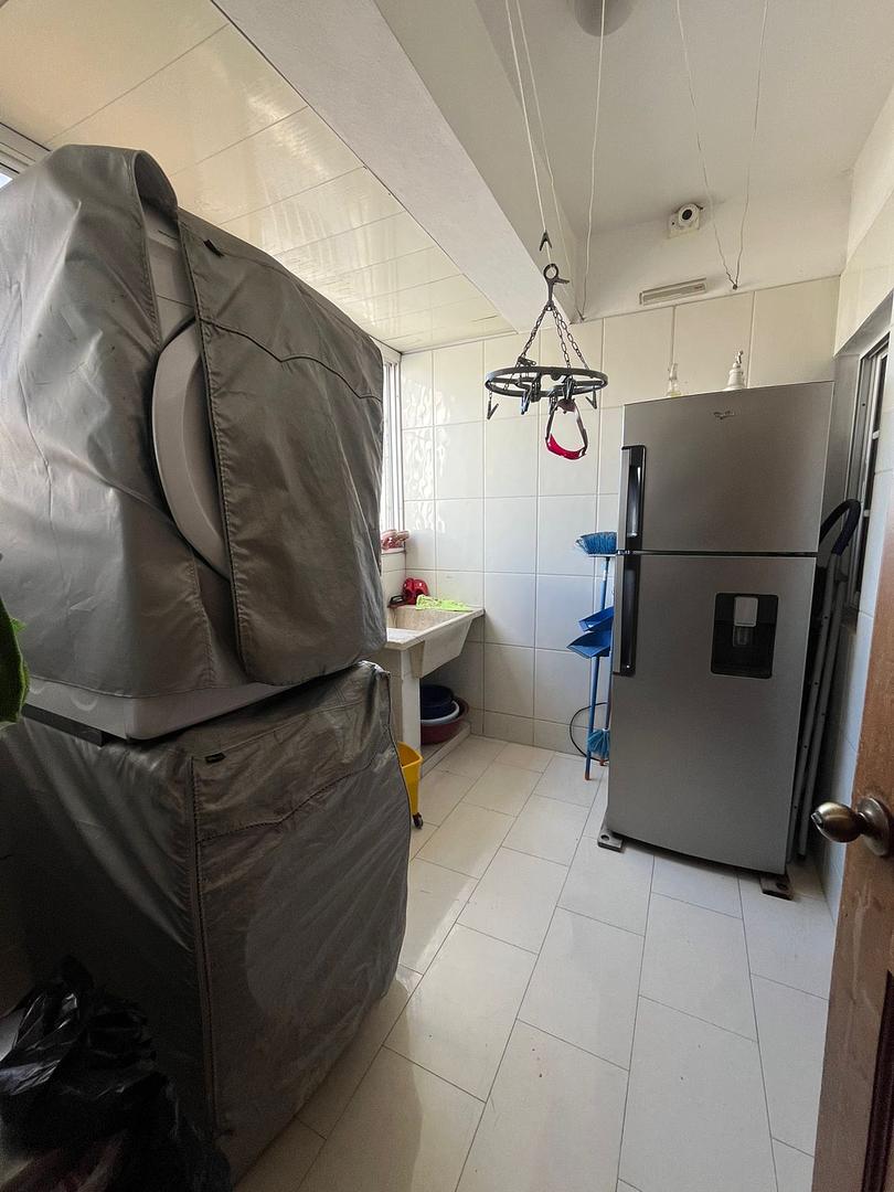 apartamentos - Venta de apartamento en Evaristo Morales U$215,000 9