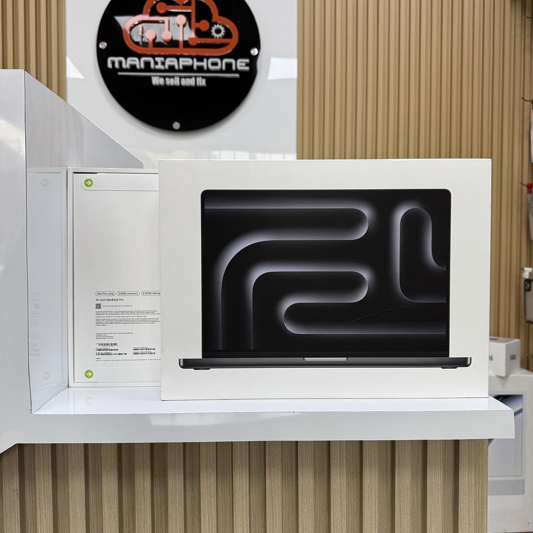 computadoras y laptops - MacBook Pro 16” M4 Pro 512GB/24GB Space Black & Silver  1