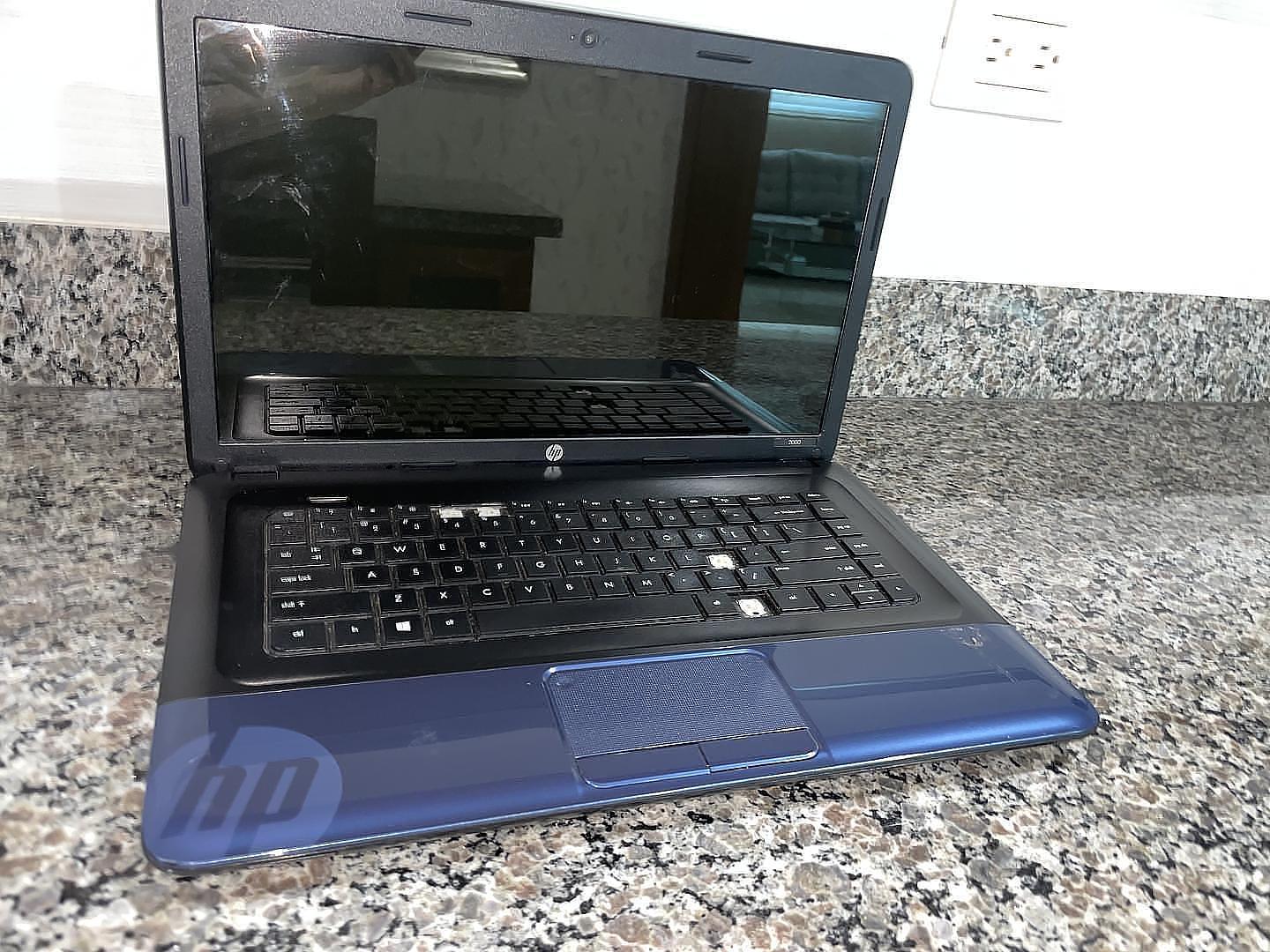 computadoras y laptops - Laptop HP vieja – Para piezas o reparación – RD$3500 negociable 0