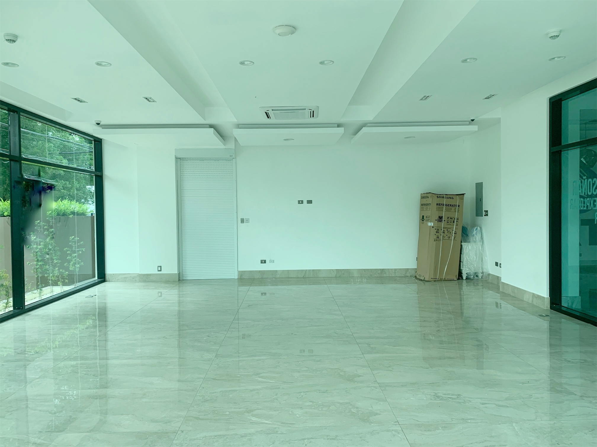 oficinas y locales comerciales - Local corporativo y comercial 1