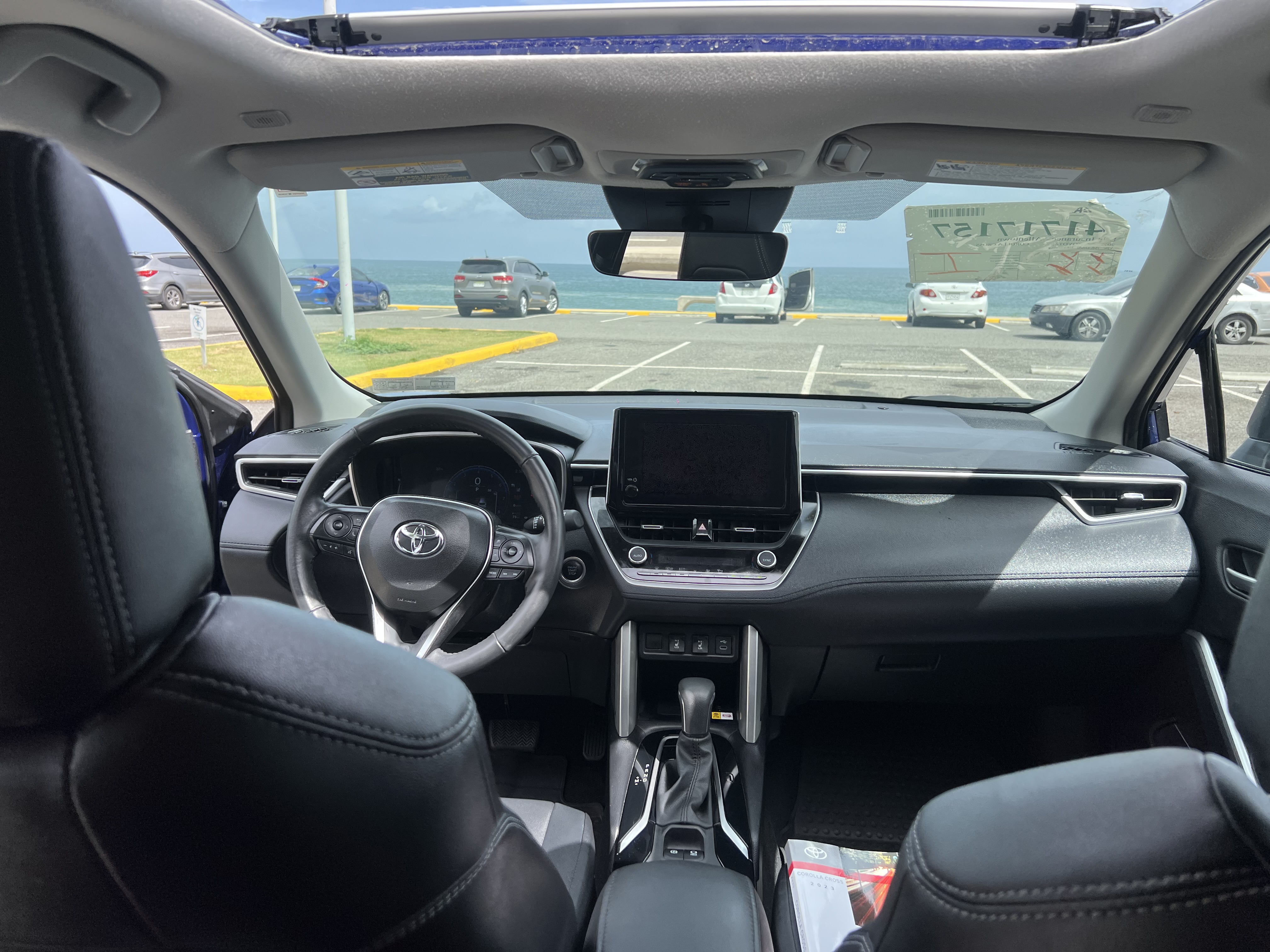 jeepetas y camionetas - Toyota corolla cross XLE 2023 (4x4) 8
