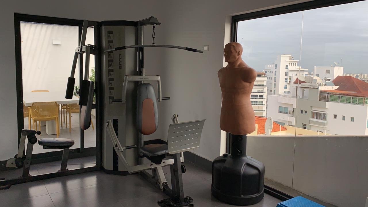 apartamentos - venta de apartamento en el ensanche naco Distrito nacional con 215mts 8