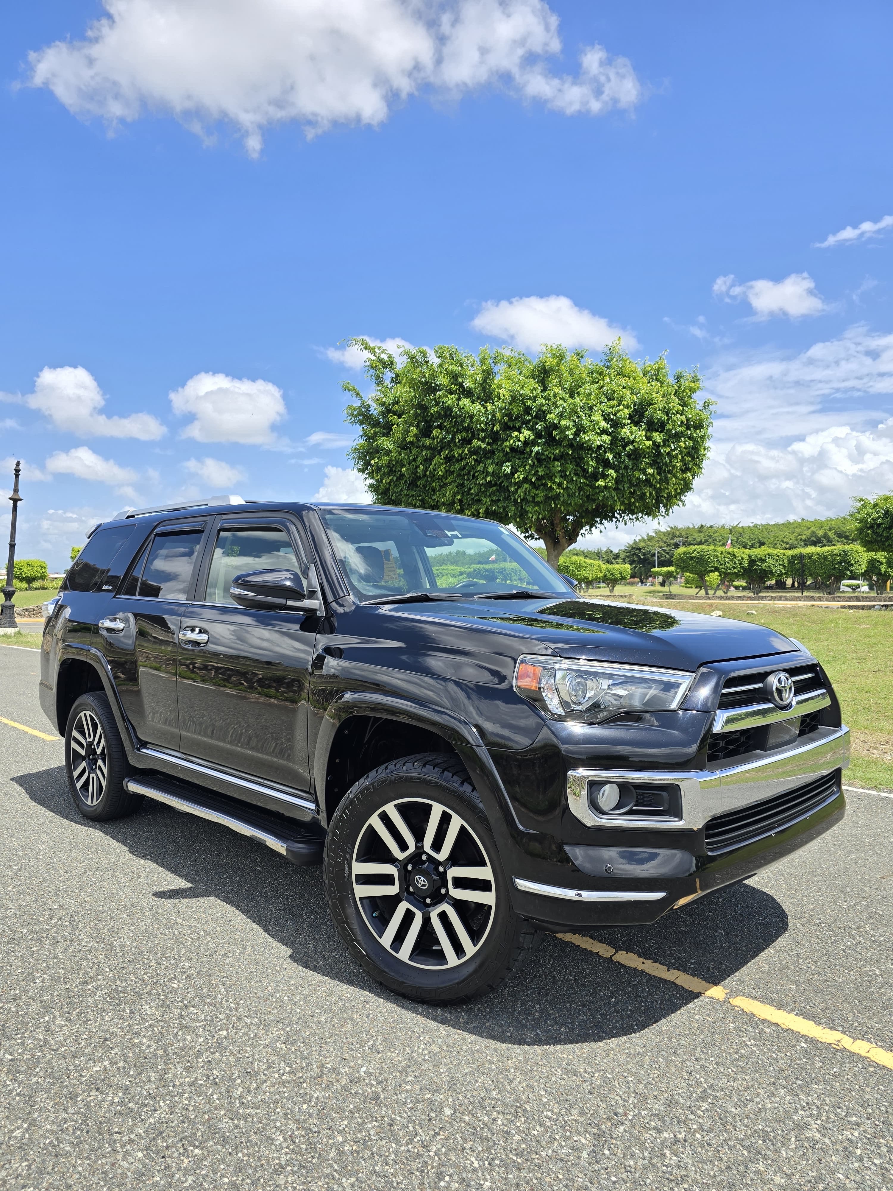 jeepetas y camionetas - TOYOTA 4RUNNER 2020 LIMITED 4X4 FINANCIAMIENTO DISPONIBLE 