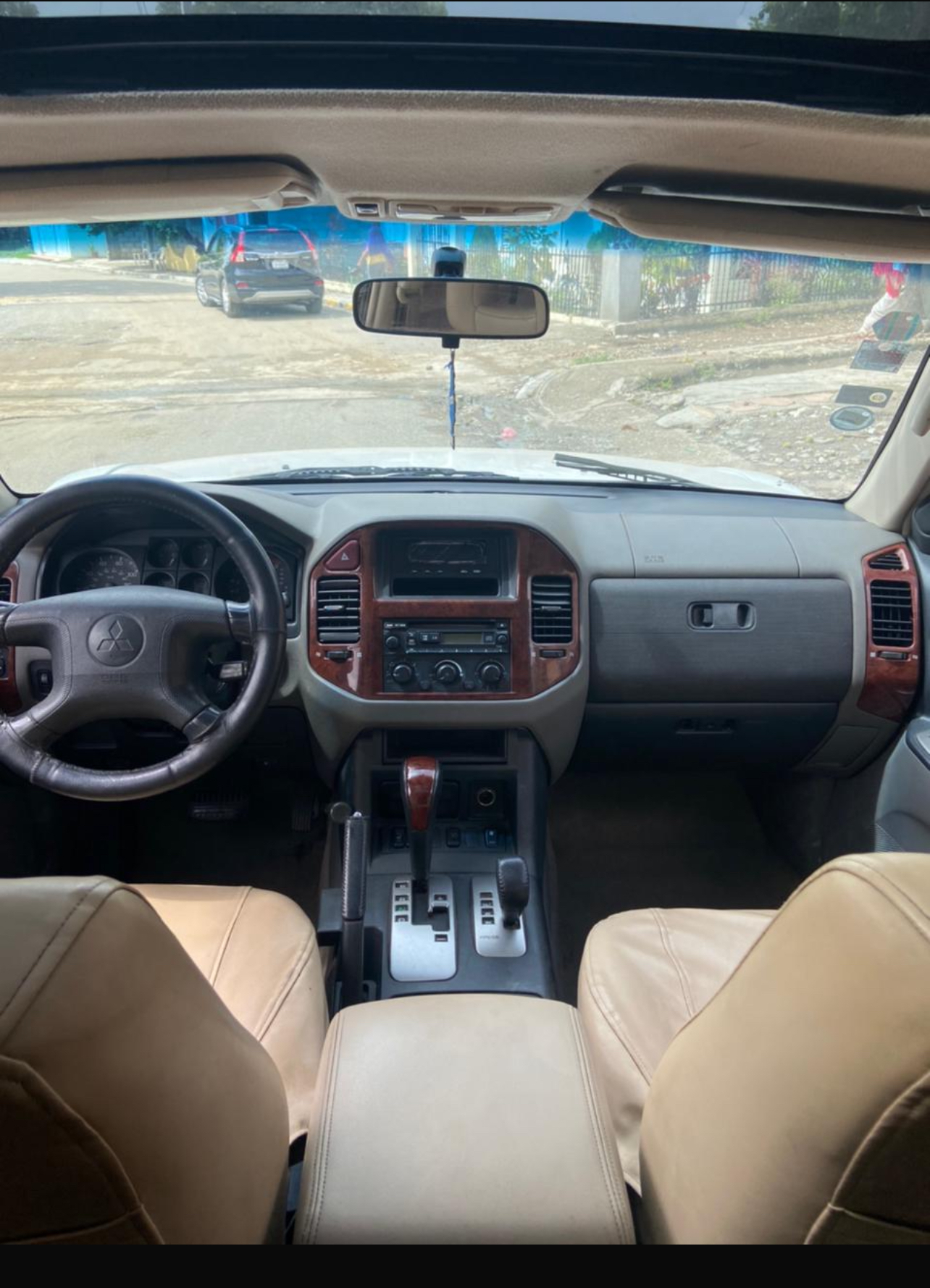 jeepetas y camionetas - Mitsubishi Montero  7