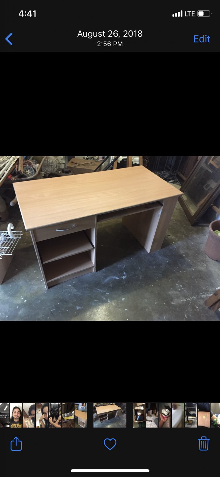 muebles y colchones - Escritorio Pequeño 0