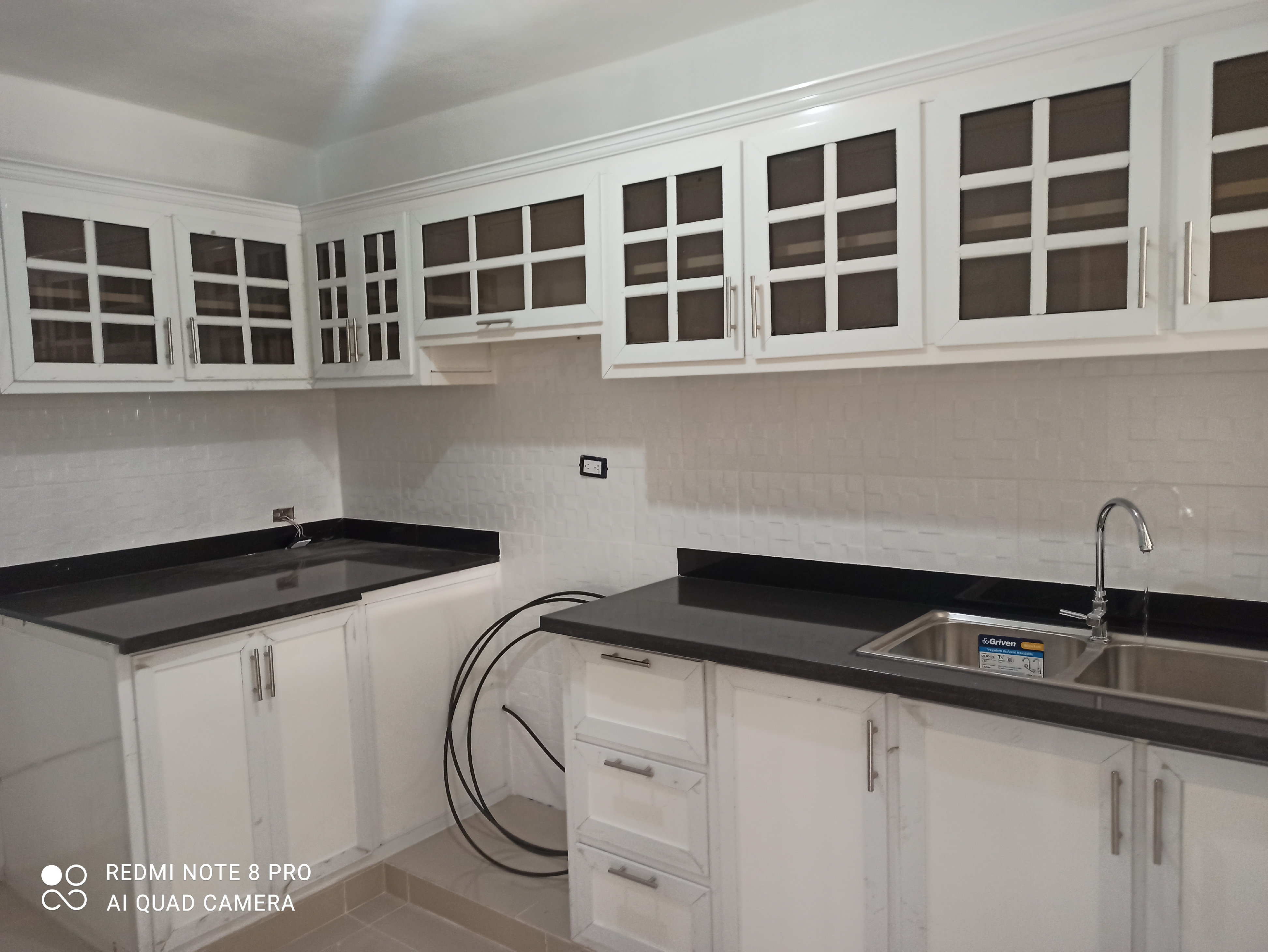 apartamentos - Apartamento en 2do Nivel en San Cristóbal  2
