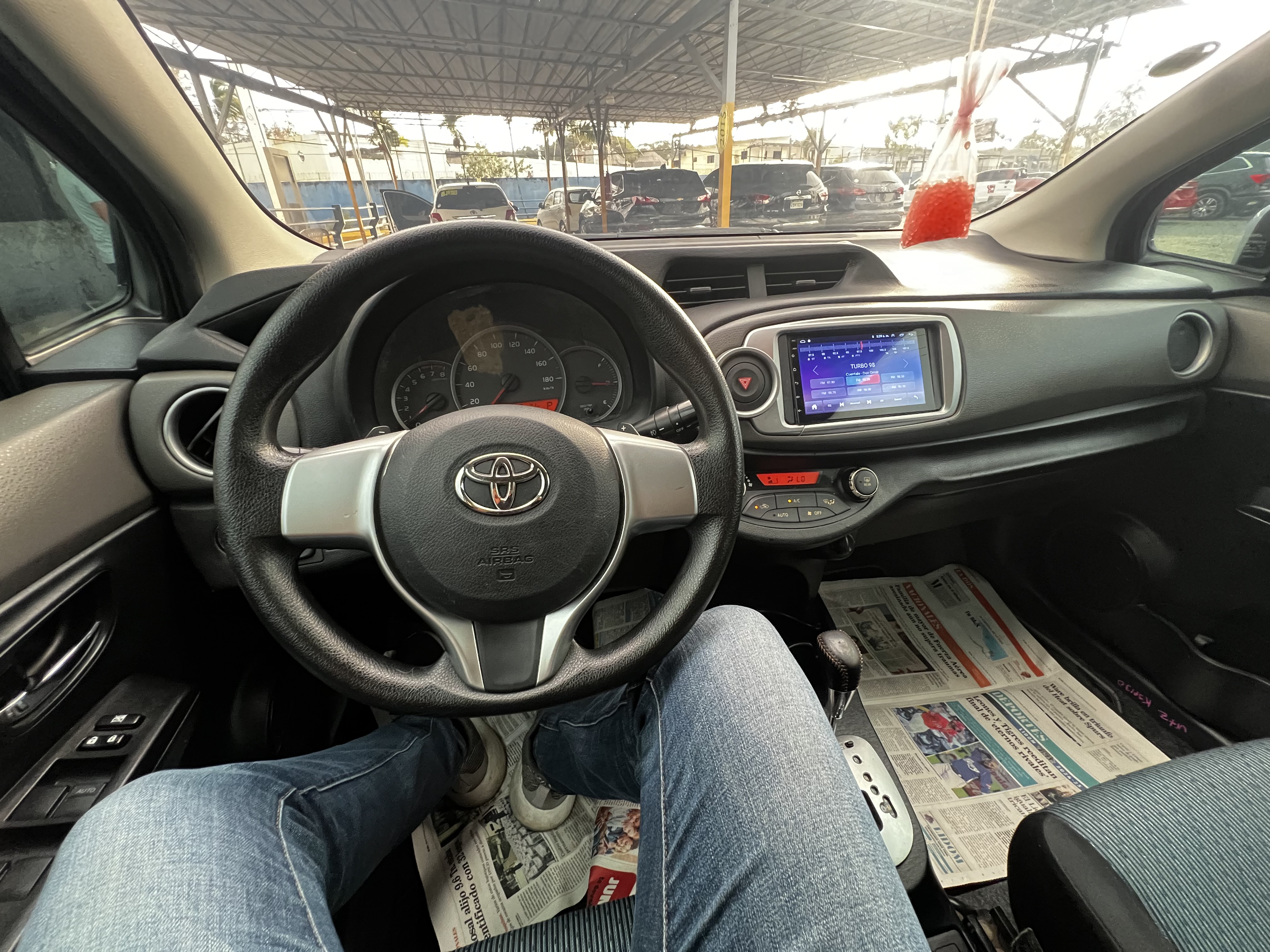 carros - Toyota Vitz 2011 Full RS Yaris Fit logo march mira 3