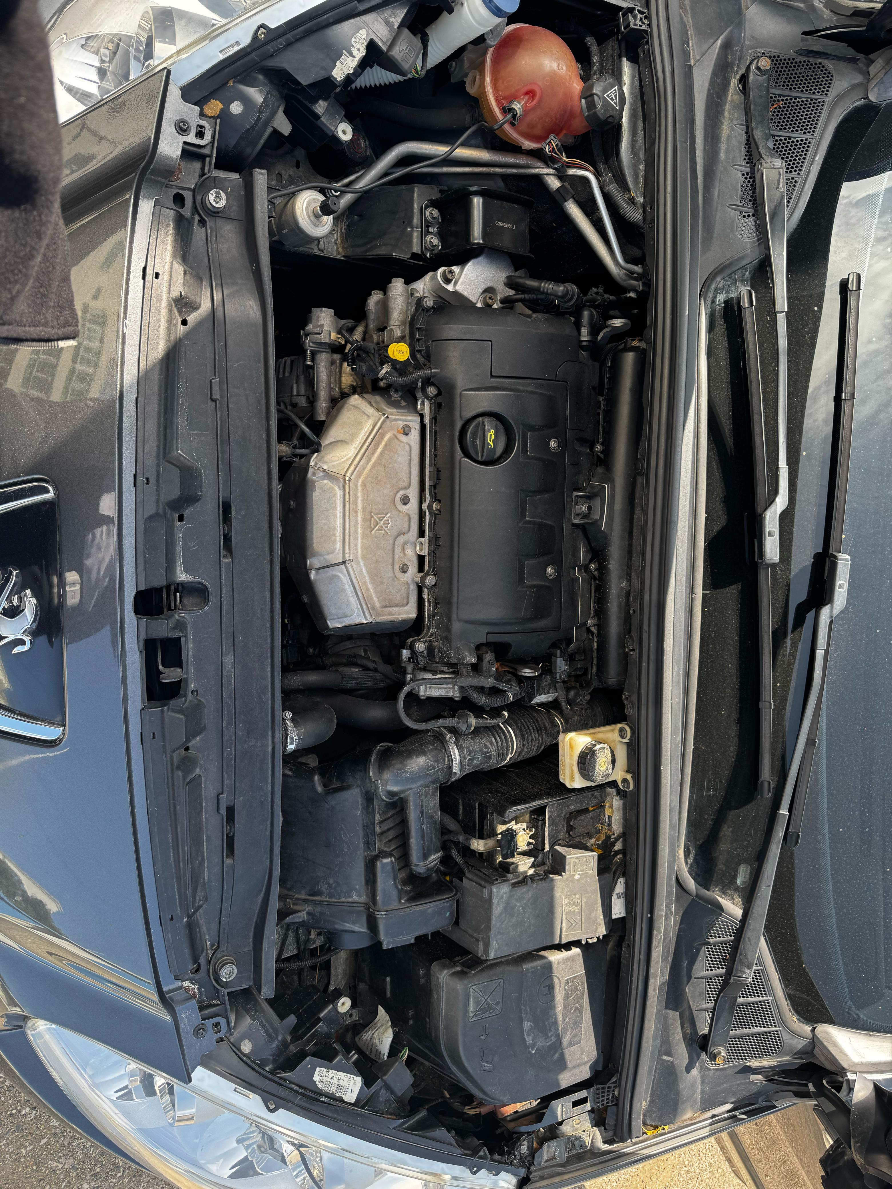 carros - Peugeot 308 2014 1