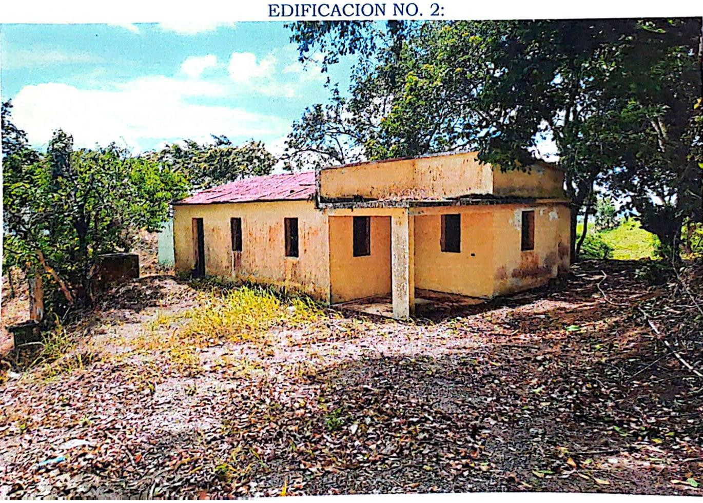 solares y terrenos -  Propiedad, solar con 2 mejoras 3