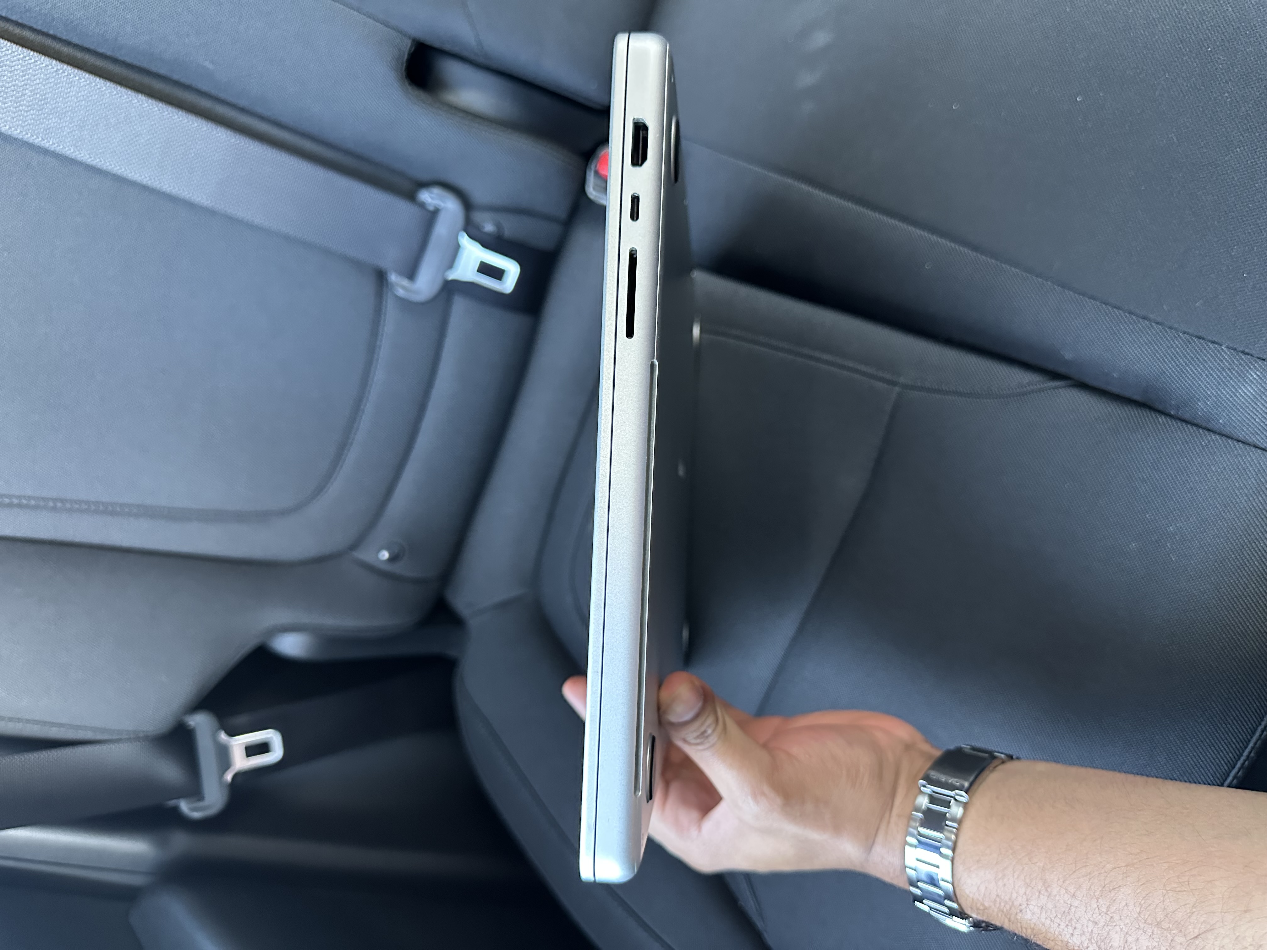 computadoras y laptops - MacBook Pro (16-inch, 2021) M1 Pro 16GB 512GB SSD 4