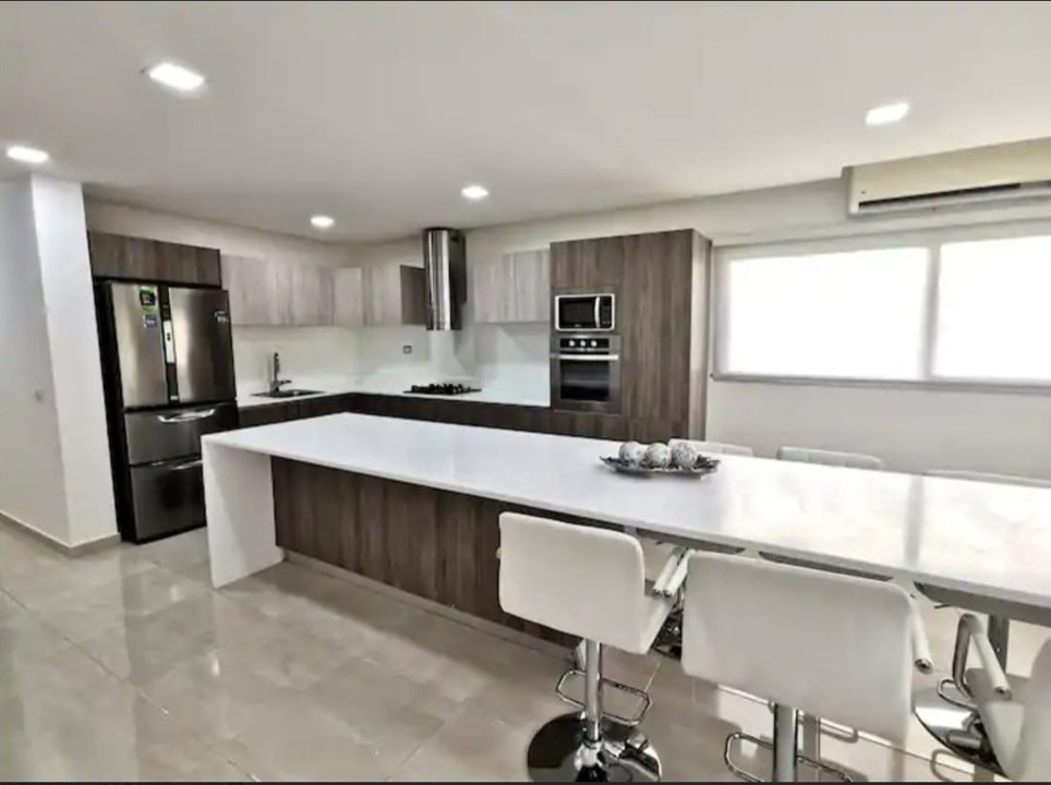casas vacacionales y villas - Vendo en Playa nueva Romana 

La propiedad cuenta con 3 amplias hab, 3  3