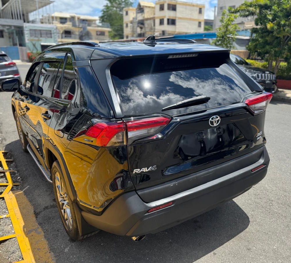 jeepetas y camionetas - Toyota rav4 2020 xle  7