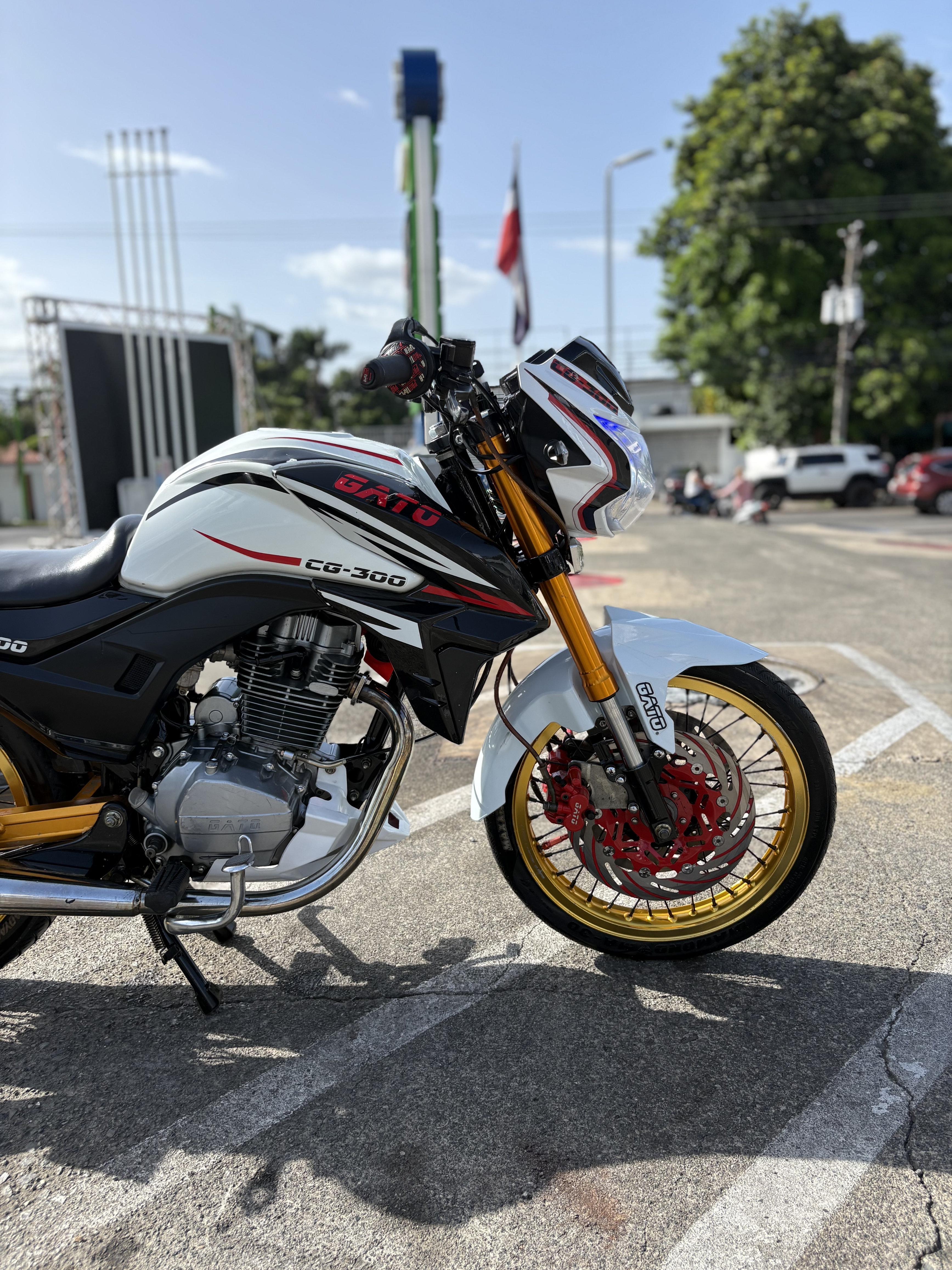 motores y pasolas - cg300 ✅🚀 como nuevo , las fotos hablan por sí solas 10-10✅ todos sus papeles  1