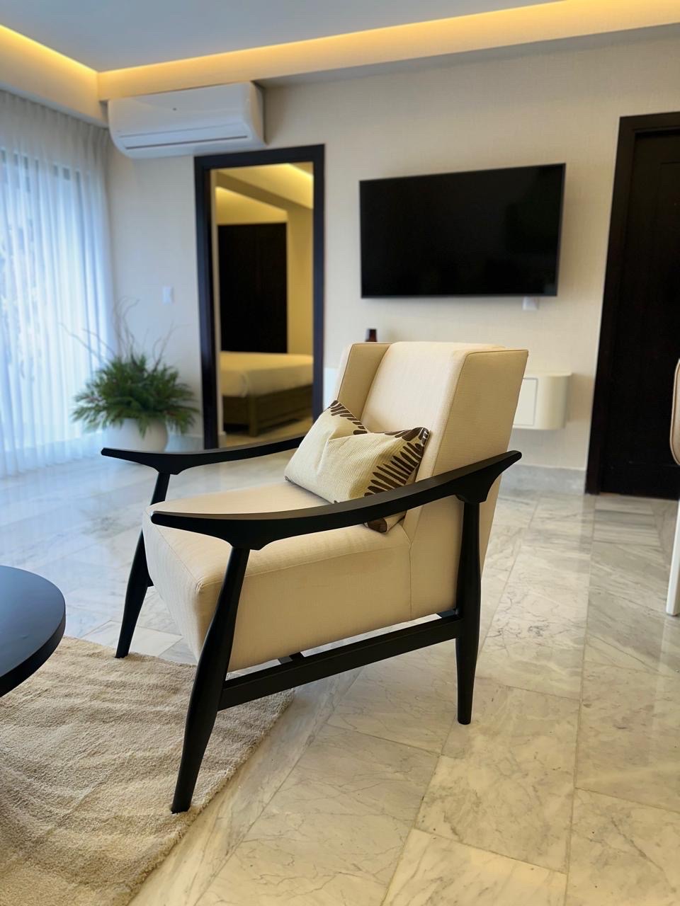 apartamentos - Pisl alto de renta amueblada en La Esmeralda, Santiago 2