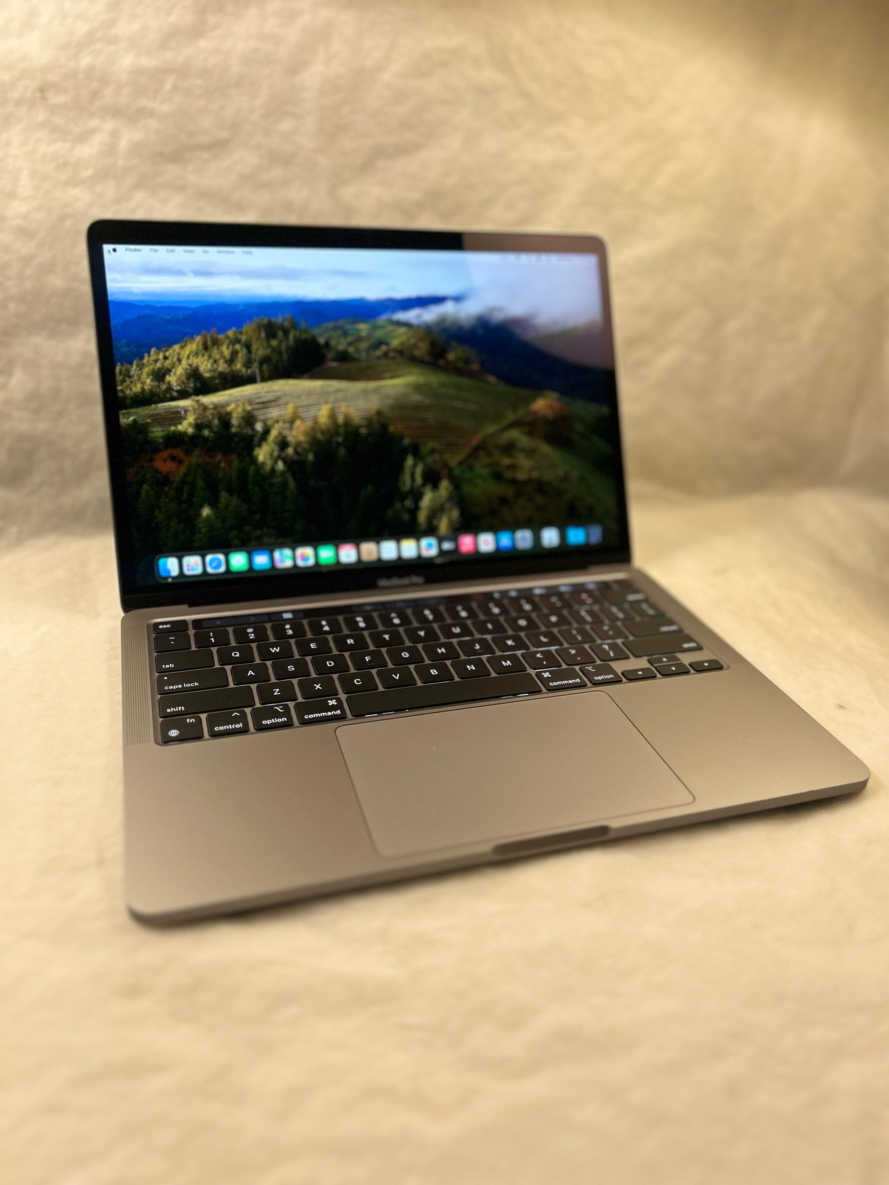 computadoras y laptops - MacBook Pro 14” 2021 Chip M1 Pro de oportunidad 5
