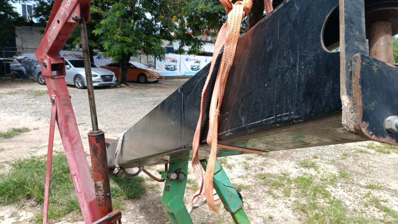 equipos profesionales - ELEVADORES HERCULES 4