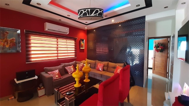 casas vacacionales y villas - Villa de 2 niveles ubicado en la Romana frente al nuevo hotel Hilton 9