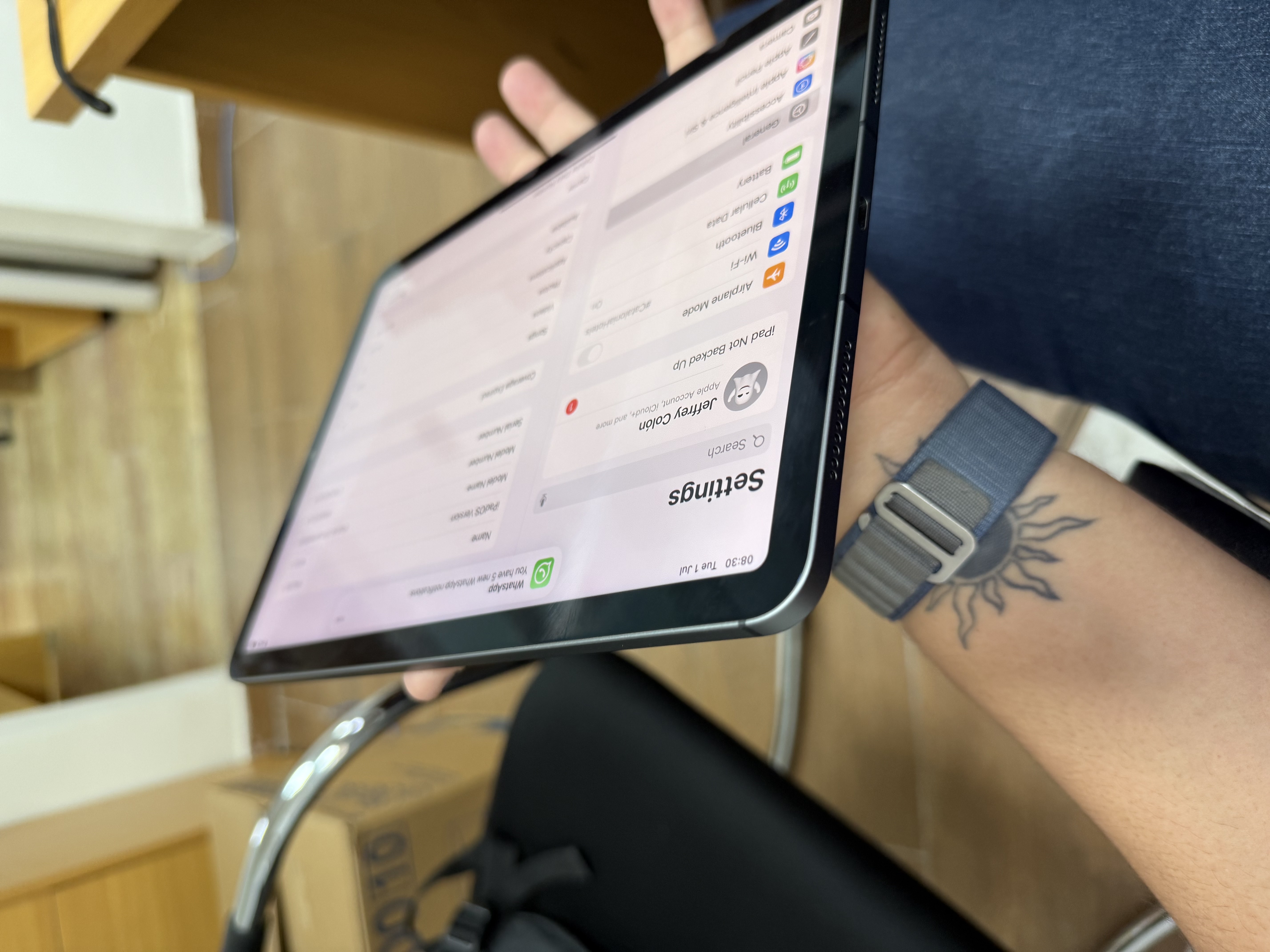 celulares y tabletas - VENDO IPAD AIR 5ta generación + teclado OEM!! 4