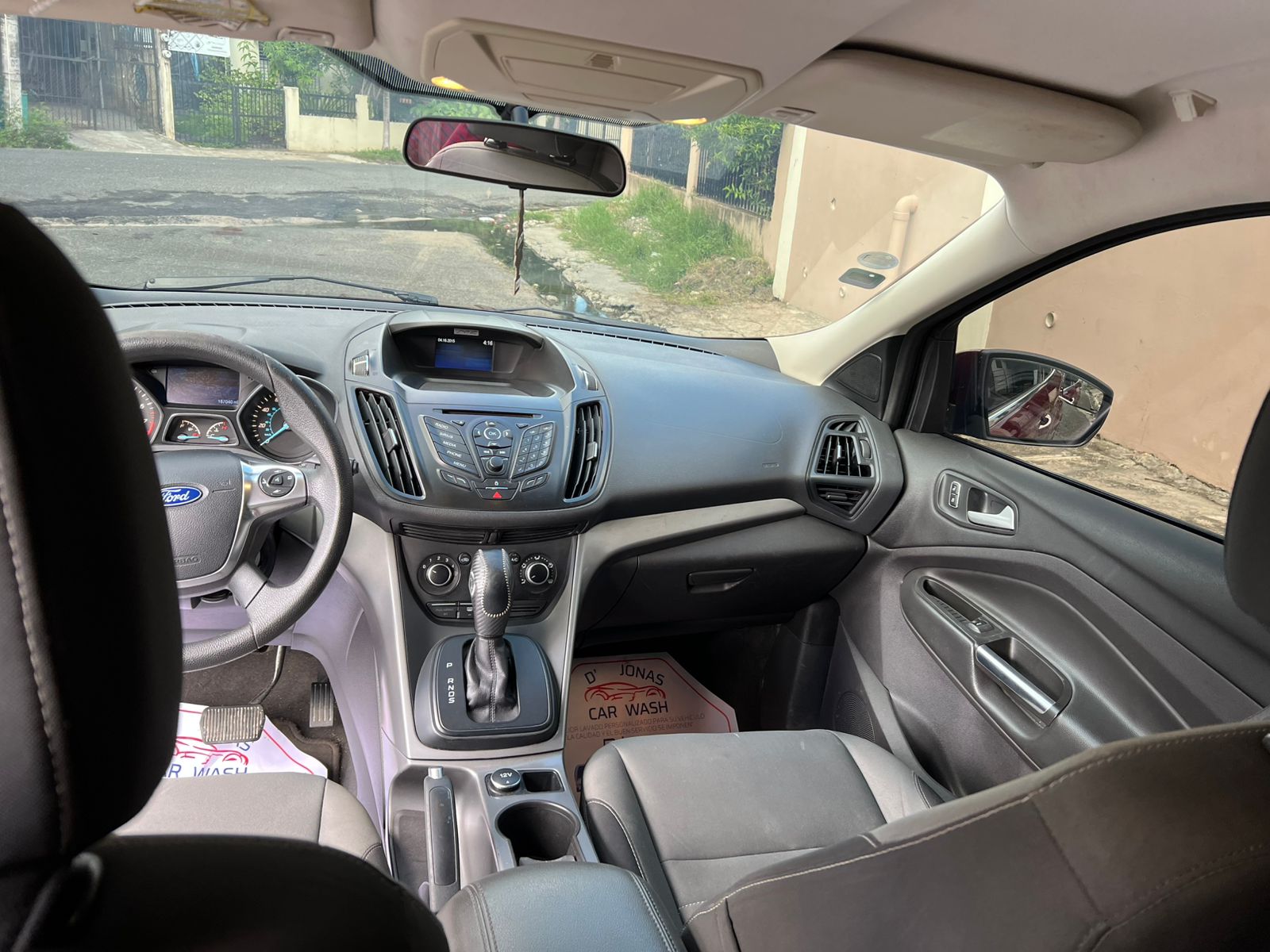 jeepetas y camionetas - Vendo ford escape 2015 3