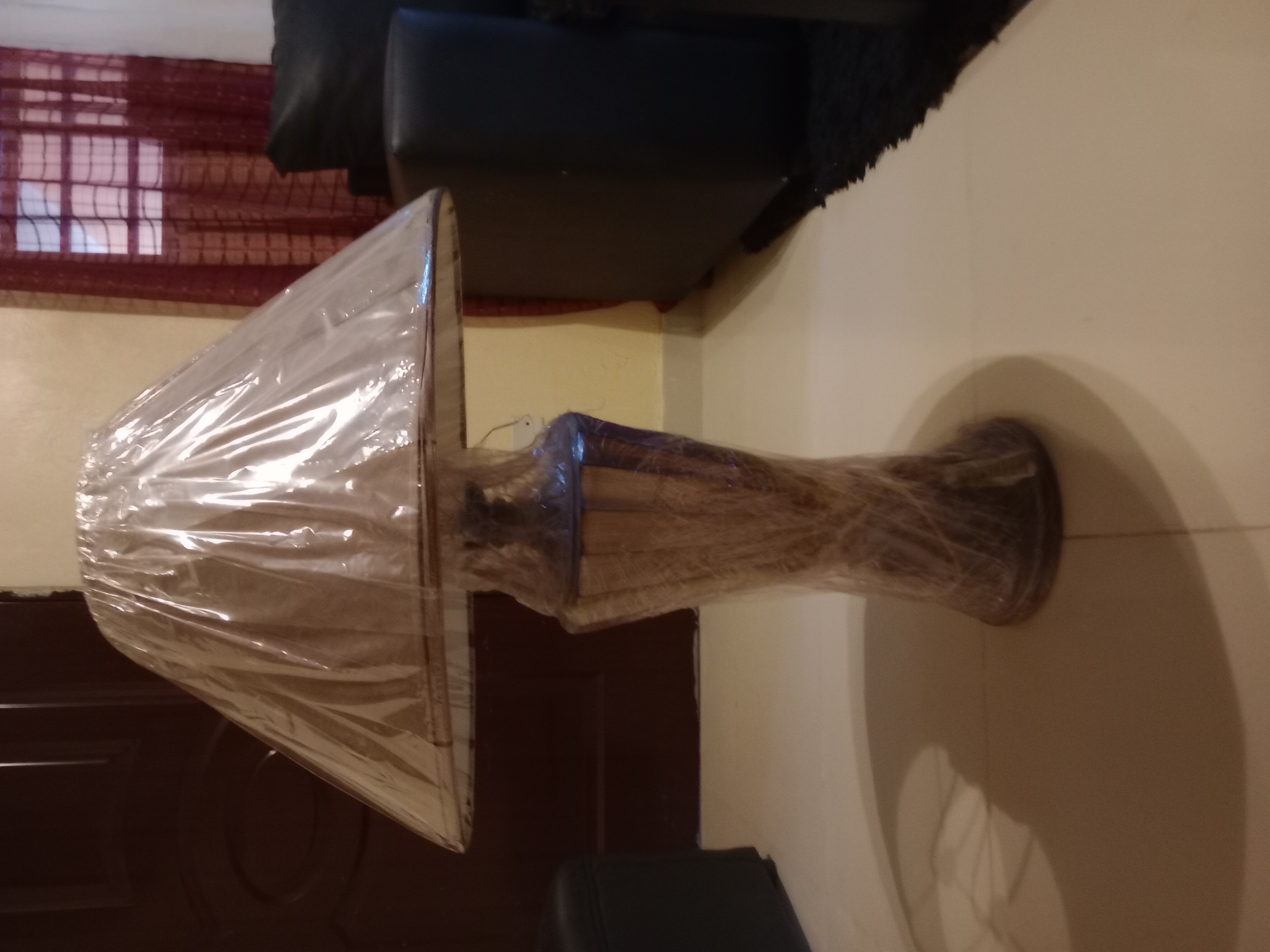 arte y antigüedades - Candelabro, cuadros, maceteros, muñeca, lámparas  1