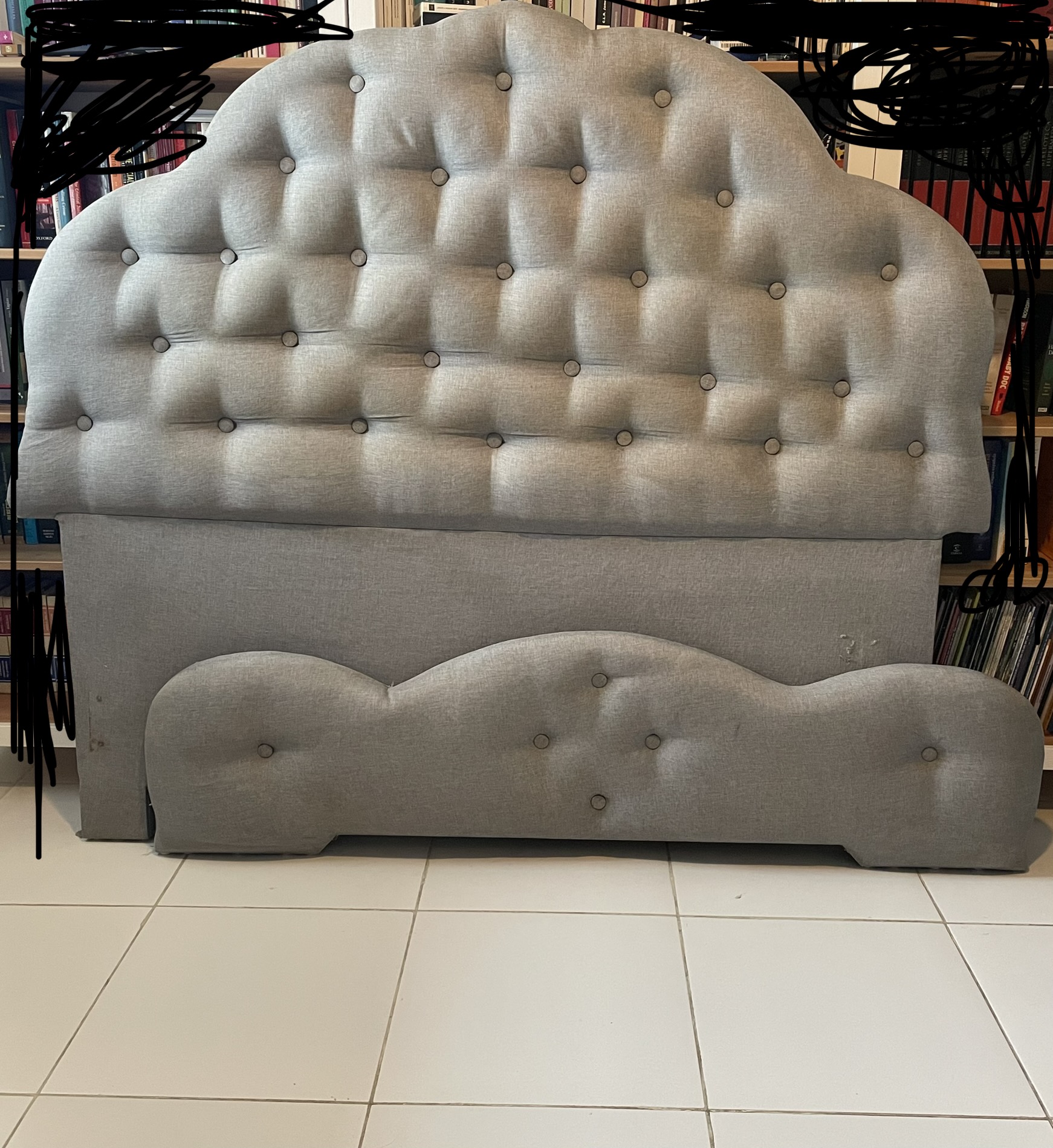 muebles y colchones - Oferta Black! Hermosa base de cama en caoba-tapizada pimponeada en color gris