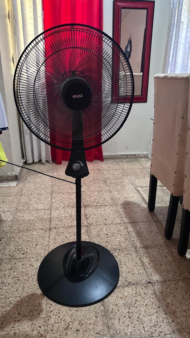 aires acondicionados y abanicos - En venta por motivo de viaje  0