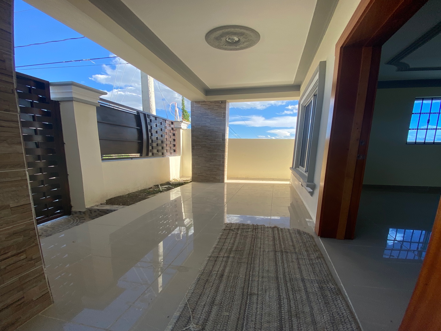 casas - CASA EN VENTA EN SANTIAGO DE LOS CABALLEROS POR LOS PRADO 1