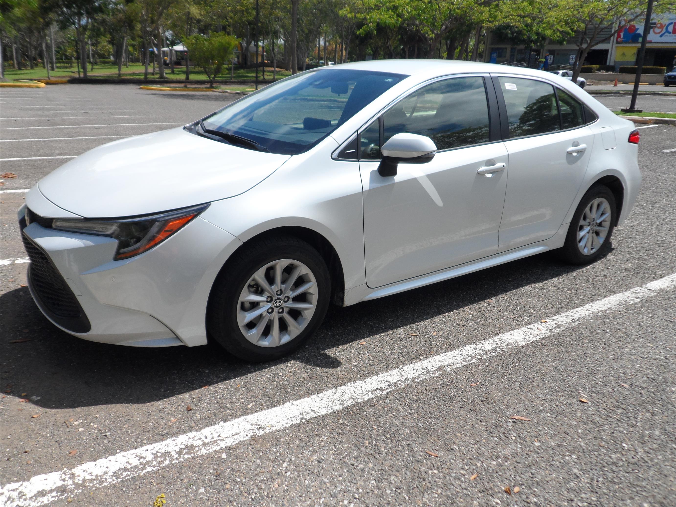 carros - Corolla 2022 LE Como Nuevo 7500 km En Garantia De Fábrica Hasta Dec 1 2025 Delta 9