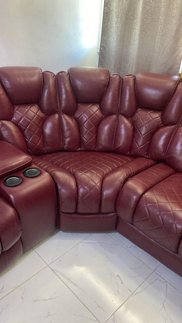muebles y colchones - Juego De Muebles de leder  3 de ellos se reclinan pidan video para enseñárselo  1