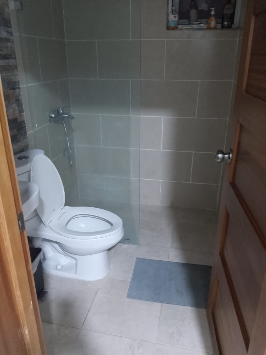 apartamentos - SE ALQUILA EN OFERTA APARTEMENTO EN BELLA VISTA. 5