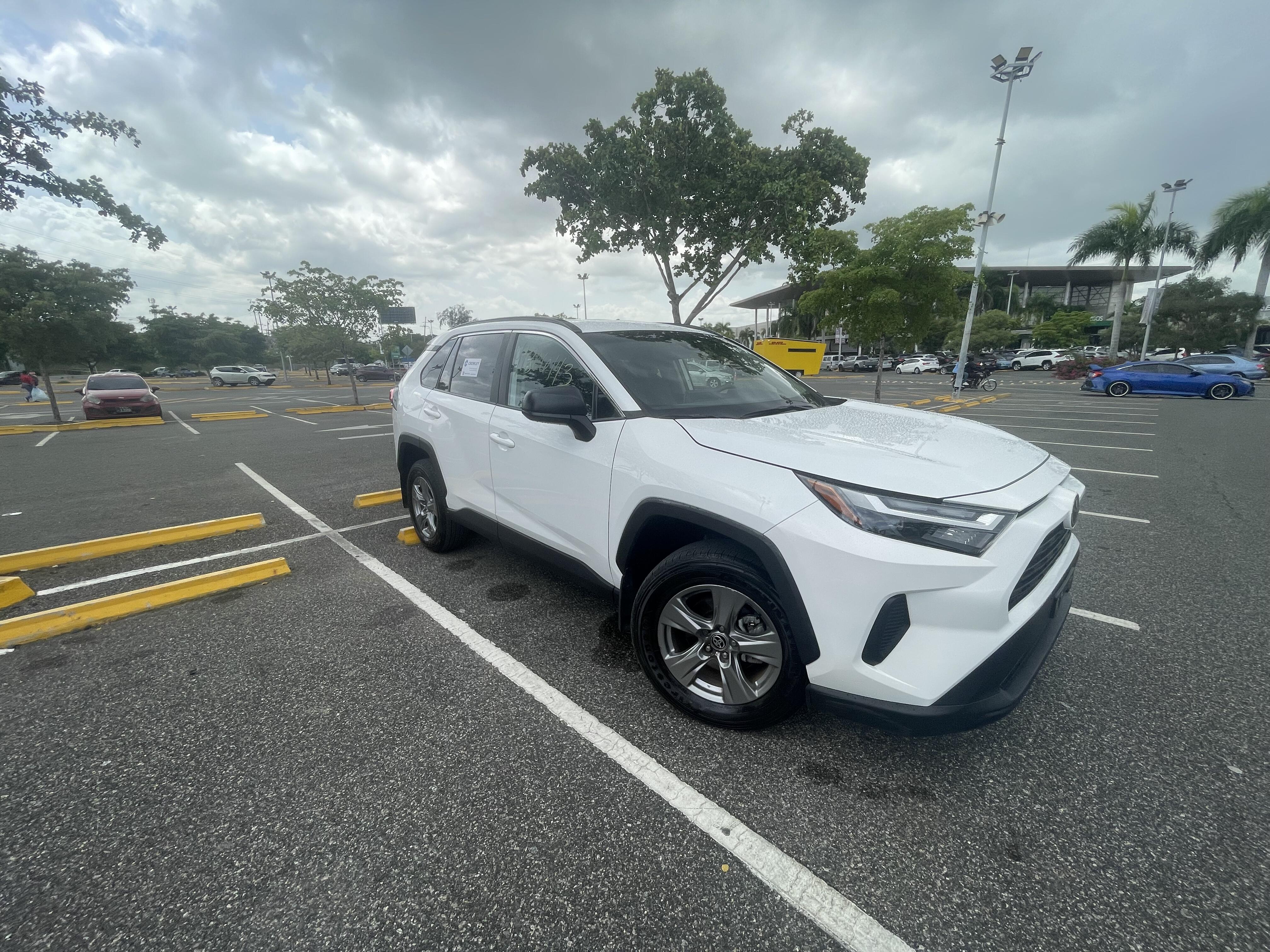 jeepetas y camionetas - Toyota RAV4 2025 Hibrida 4x4  LE Motor 2.5L (VerAmericana) 8