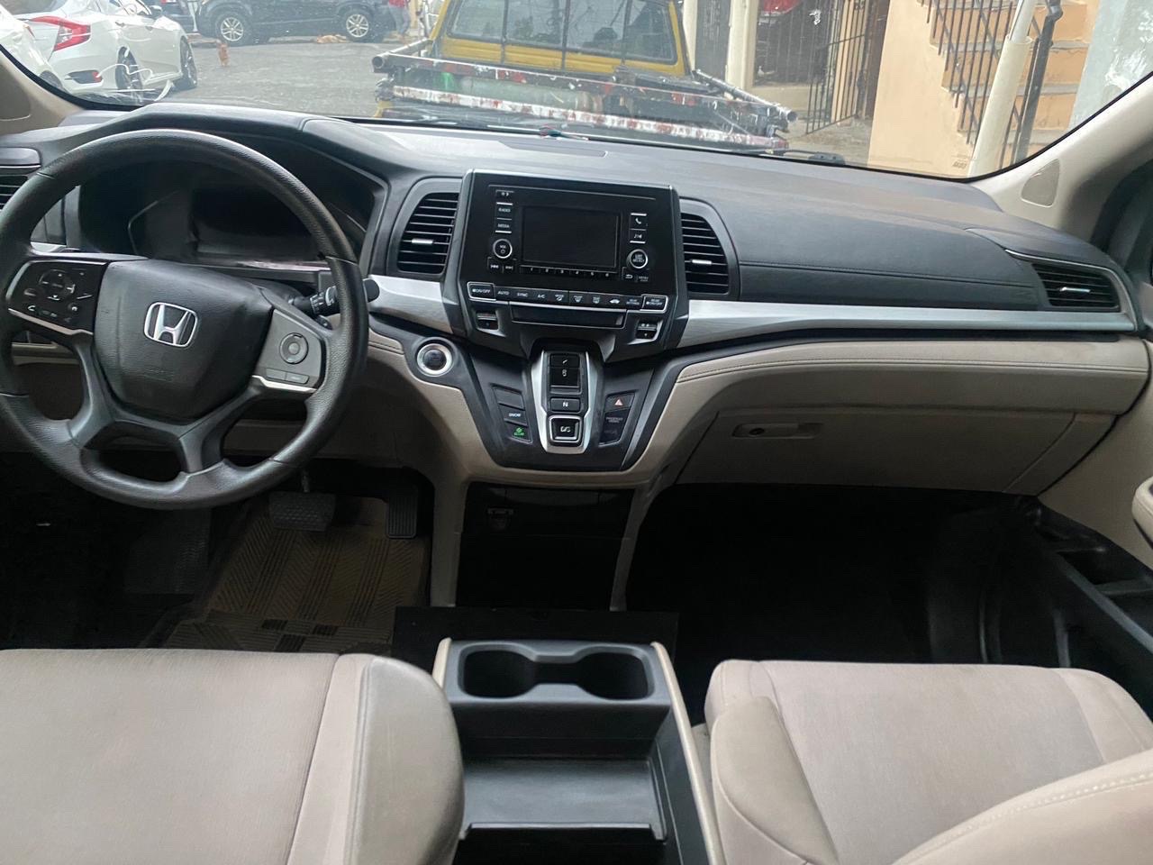 otros vehiculos - SE VENDE HONDA ODYSSEY 2018 3